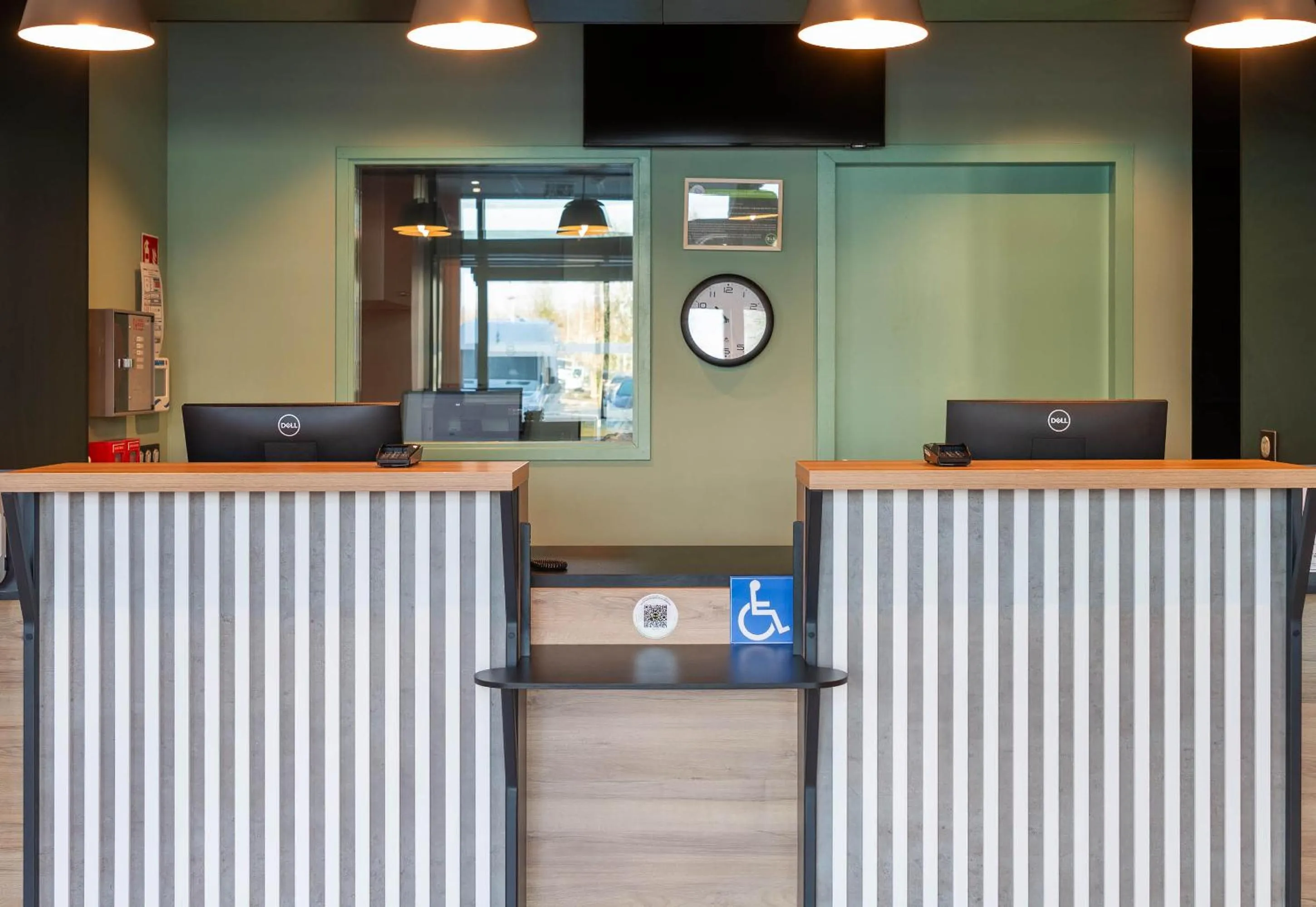 Lobby or reception in B&B HOTEL Massieux Genay