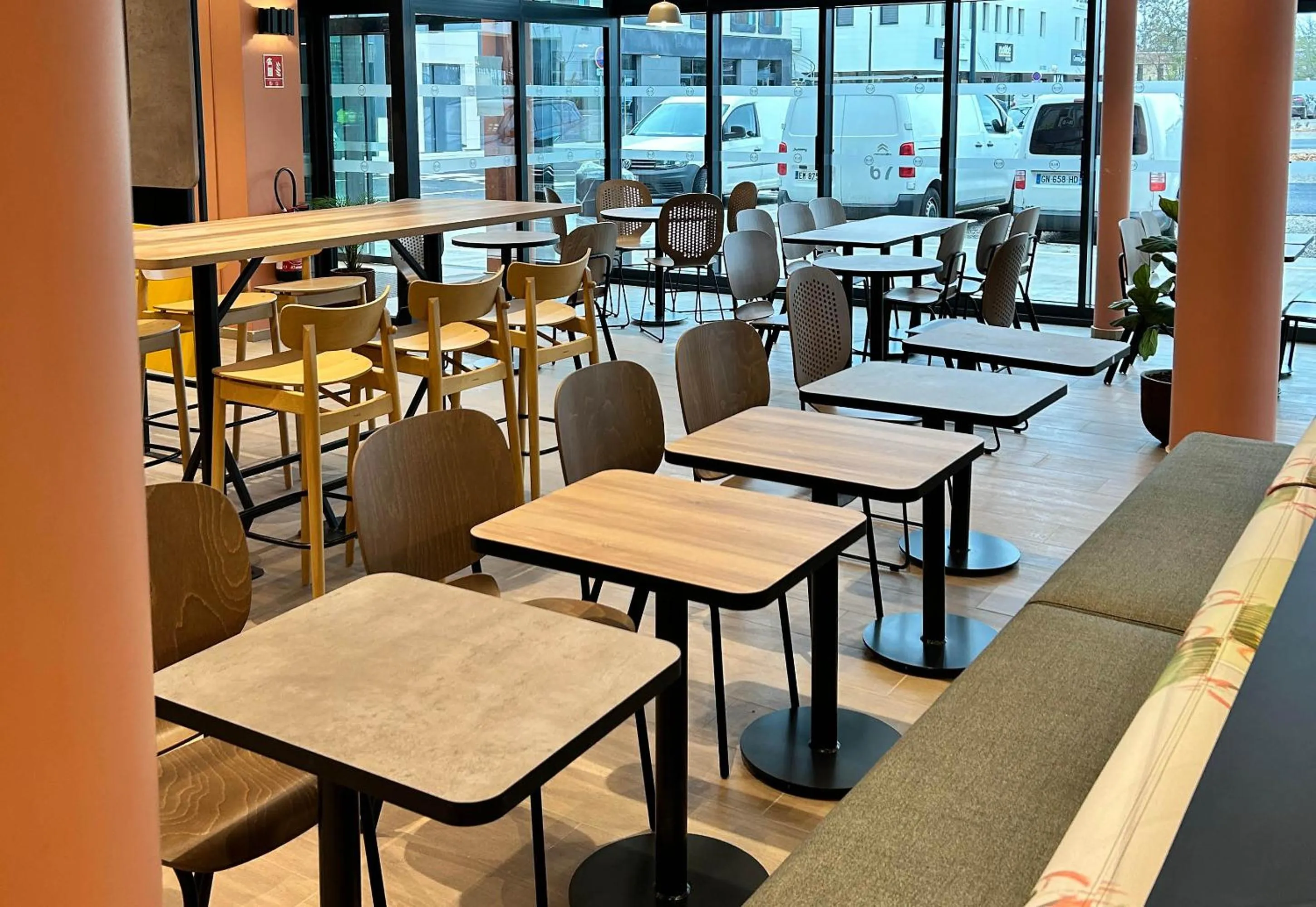 Buffet breakfast in B&B HOTEL Massieux Genay