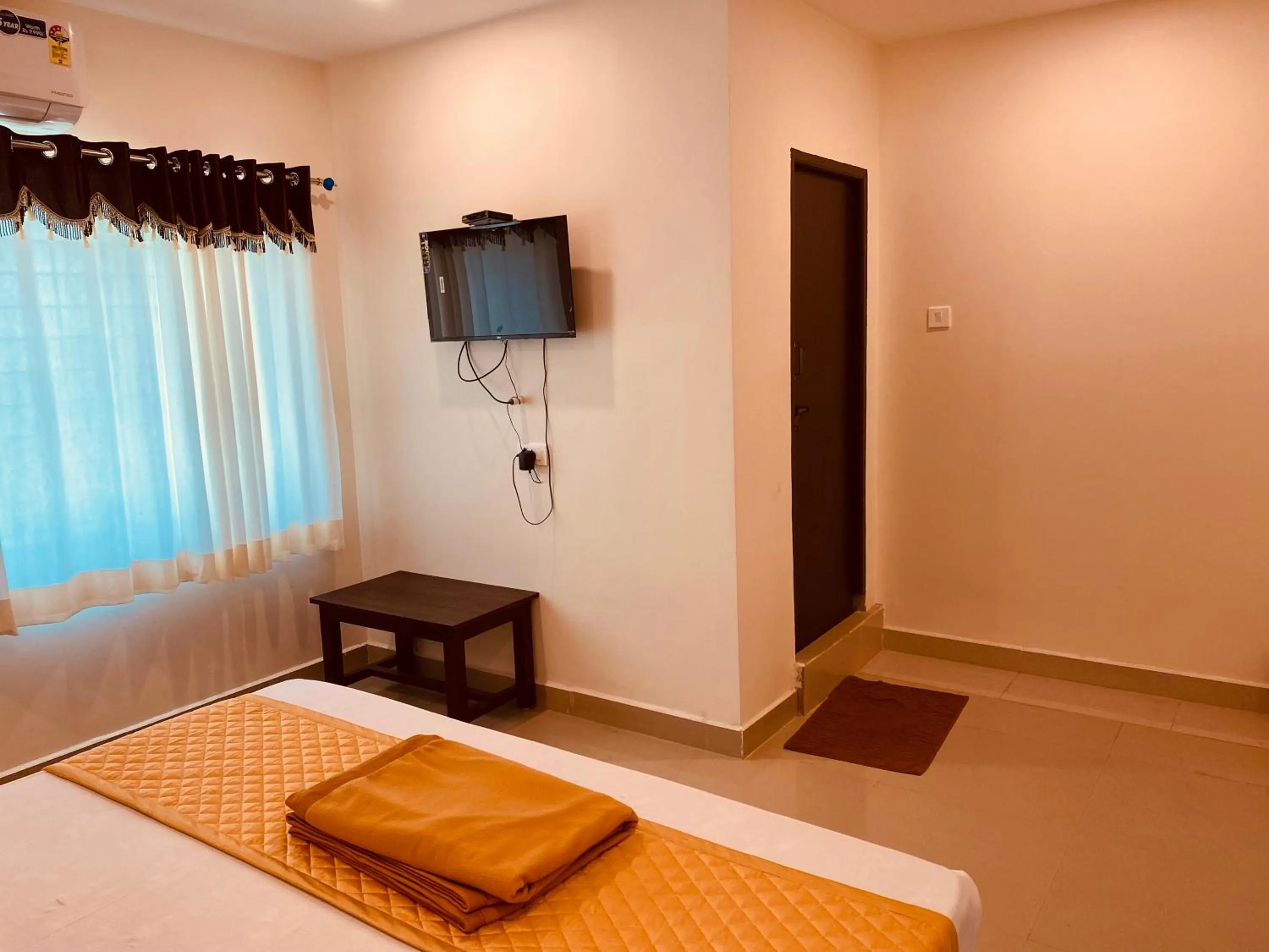 TV and multimedia, Bed in Hotel Sitar Grand