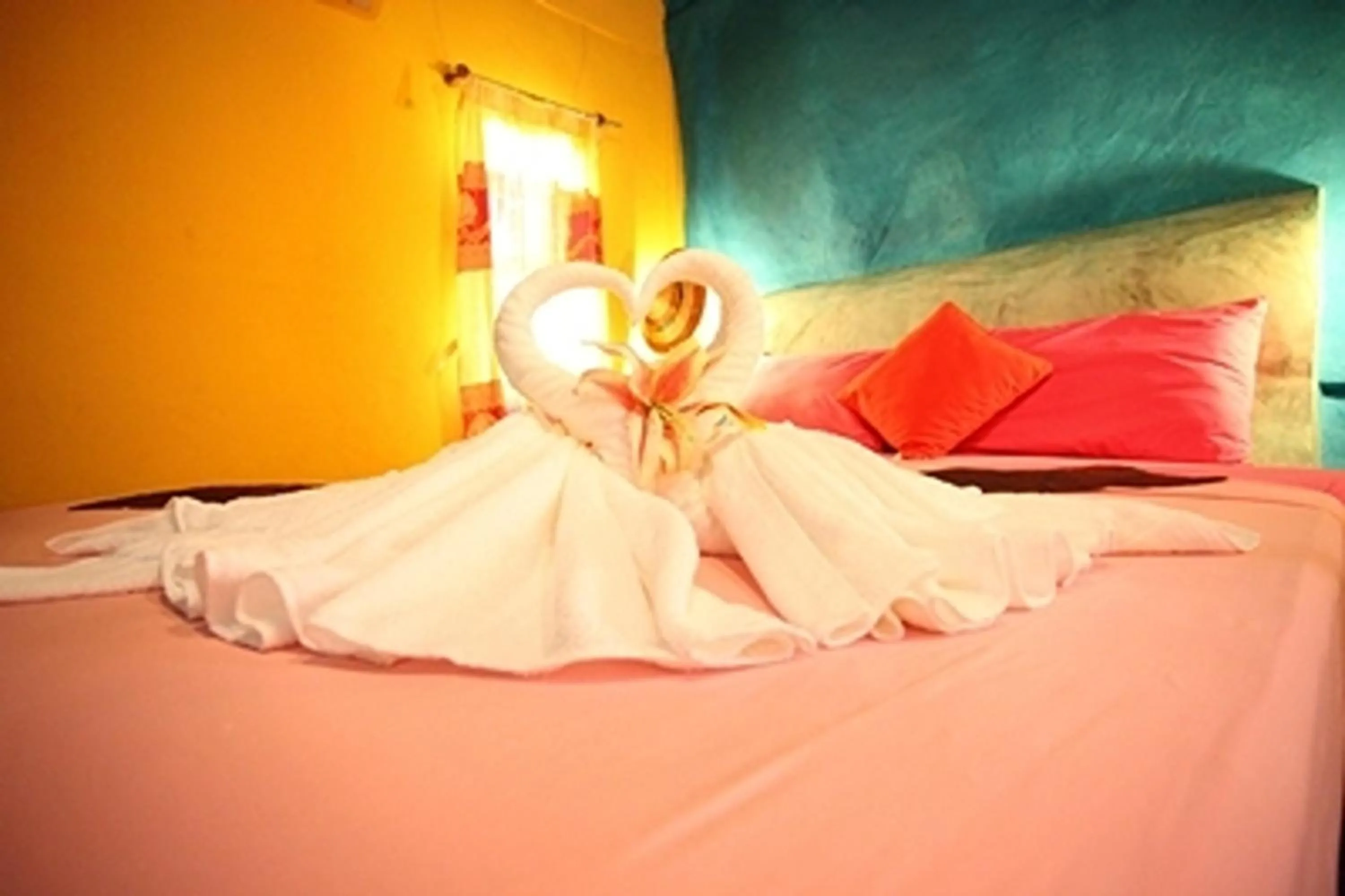 Bed in Chaba Bungalows