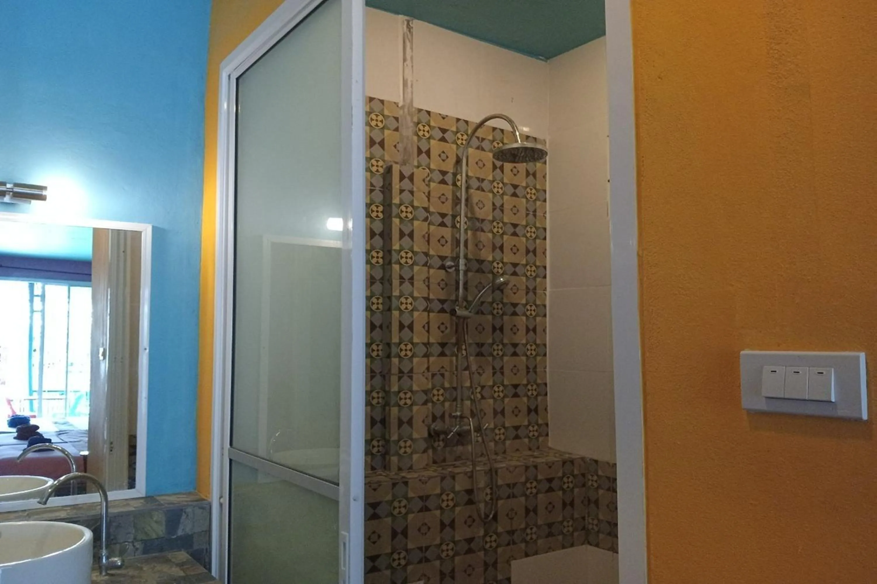 Shower in Chaba Bungalows