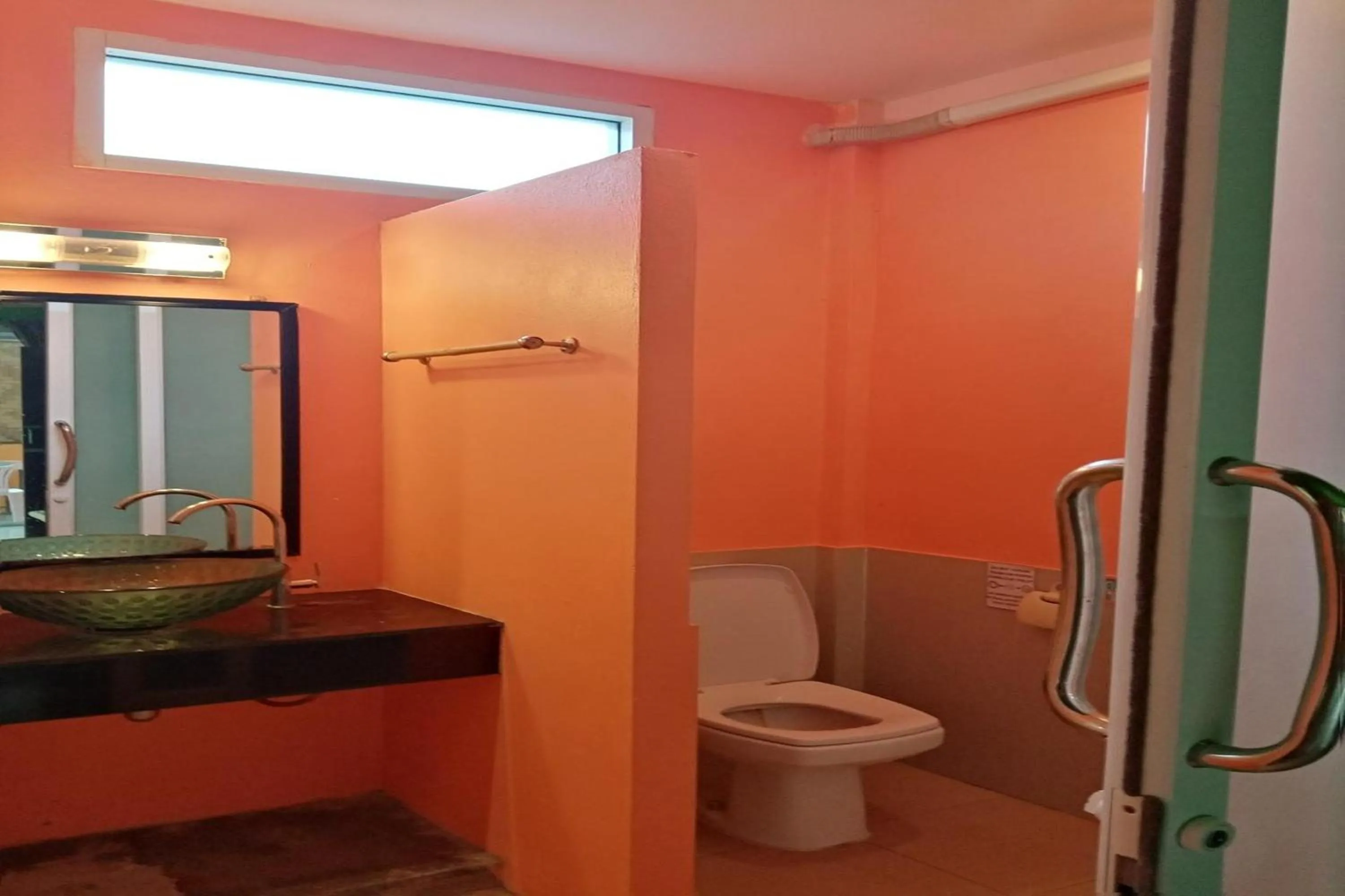 Shower in Chaba Bungalows