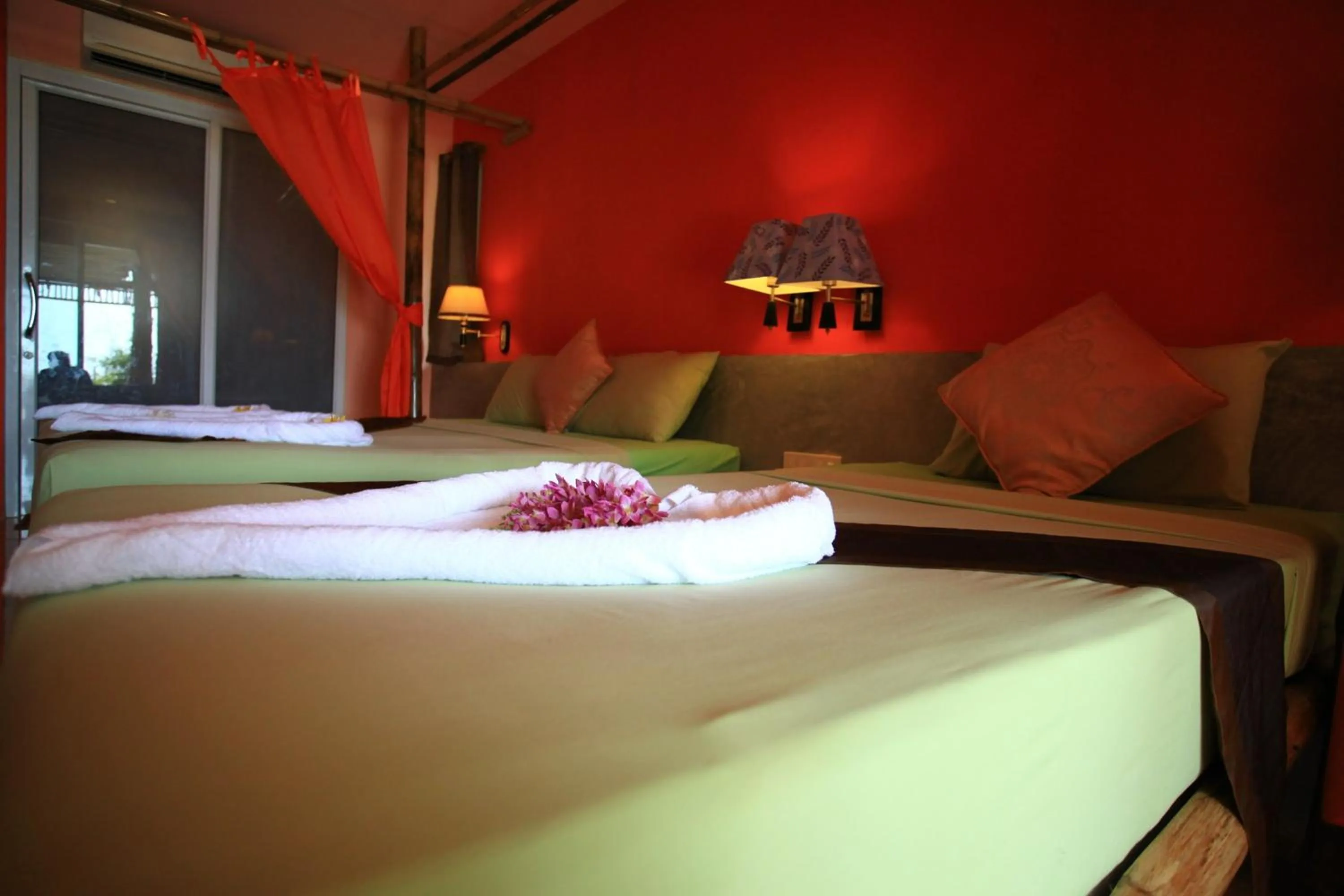 Bed in Chaba Bungalows