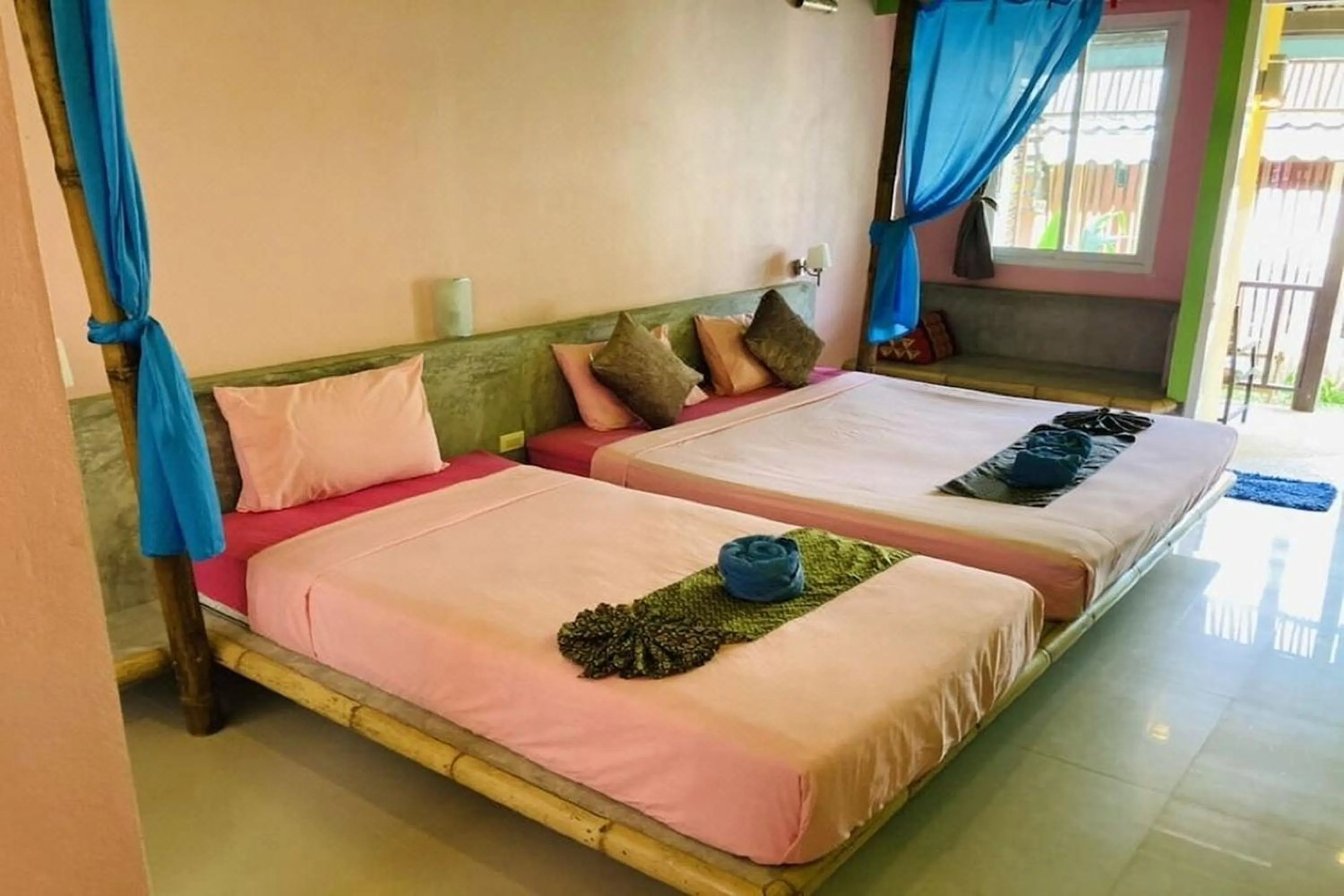 Bed in Chaba Bungalows