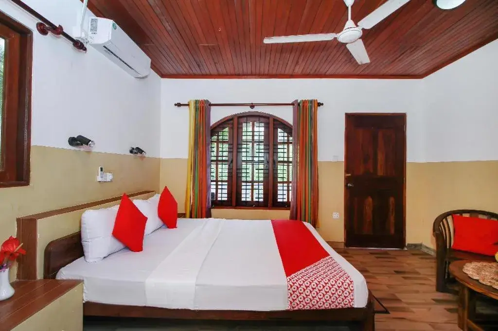 Double Room with Private Bathroom in Sunny's Garden Hotel Double Room with Private Bathroom in Sunny's Garden Hotel