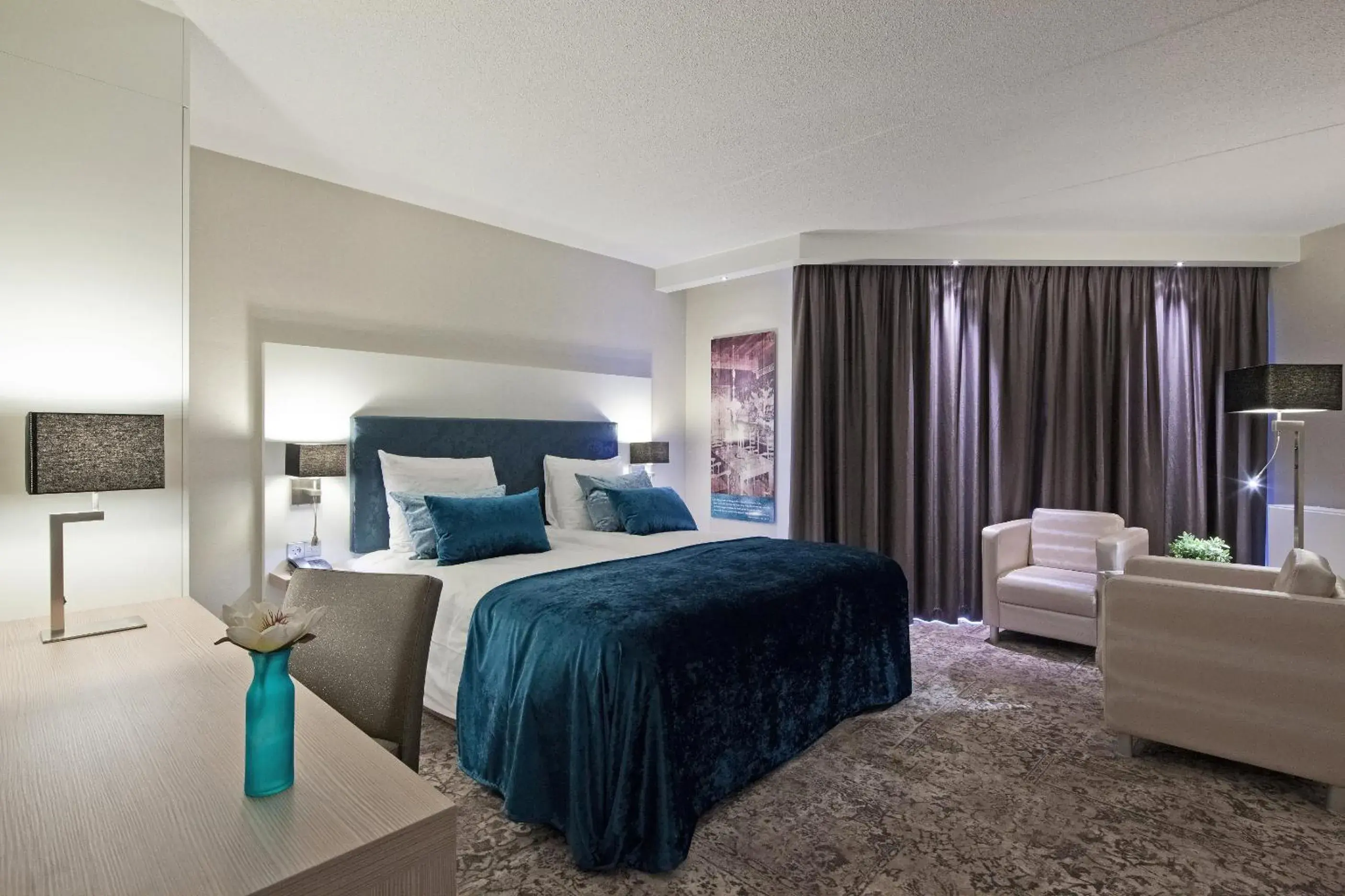 Photo of the whole room, Bed in Van der Valk Hotel Leiden Photo of the whole room, Bed in Van der Valk Hotel Leiden