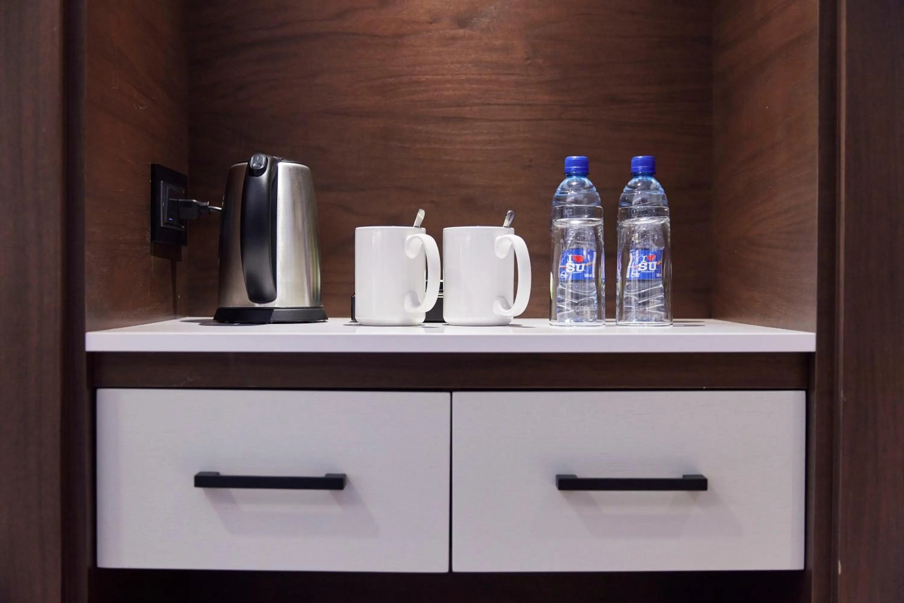 Coffee/tea facilities in Yogh Hospitality
