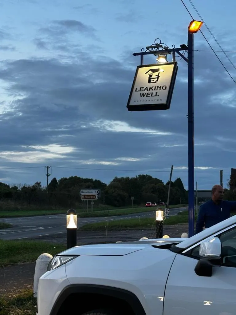 Leaking Well, Dunhampton