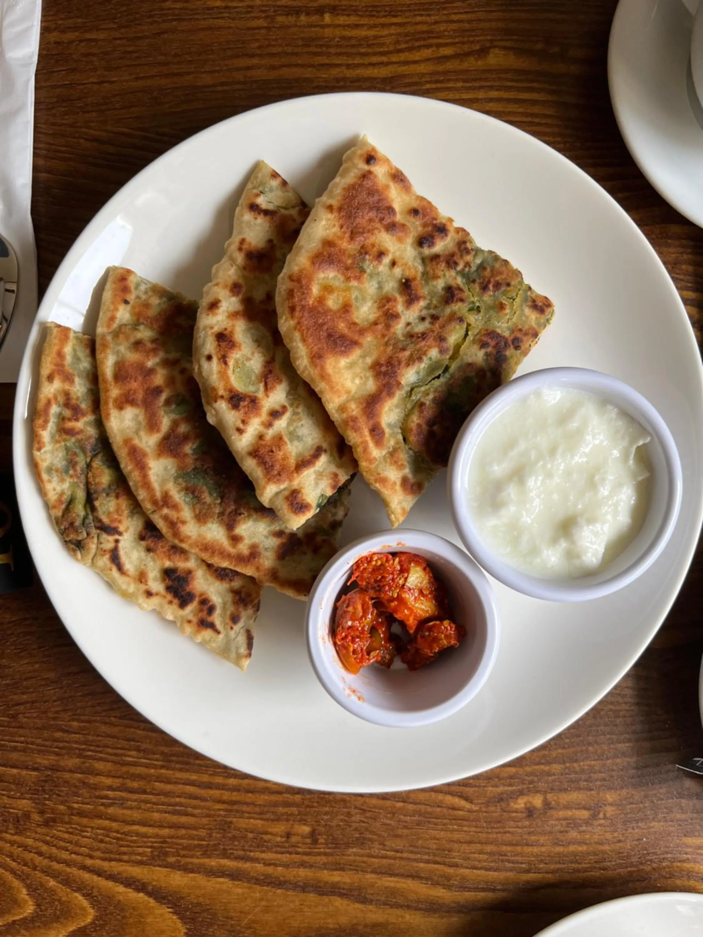 Breakfast in Leaking Well, Dunhampton