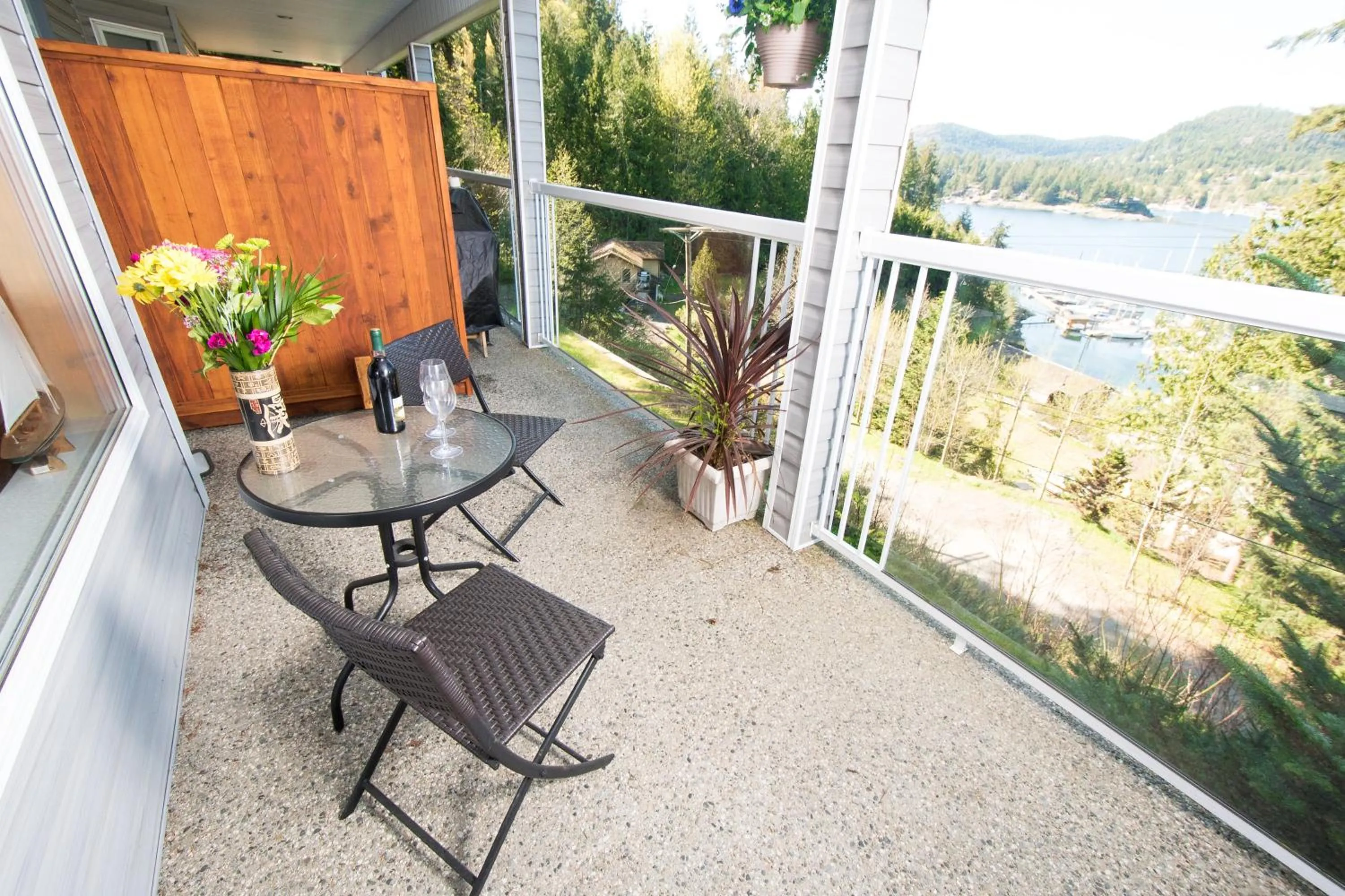 Patio in Madeira Park Oceanview Suites