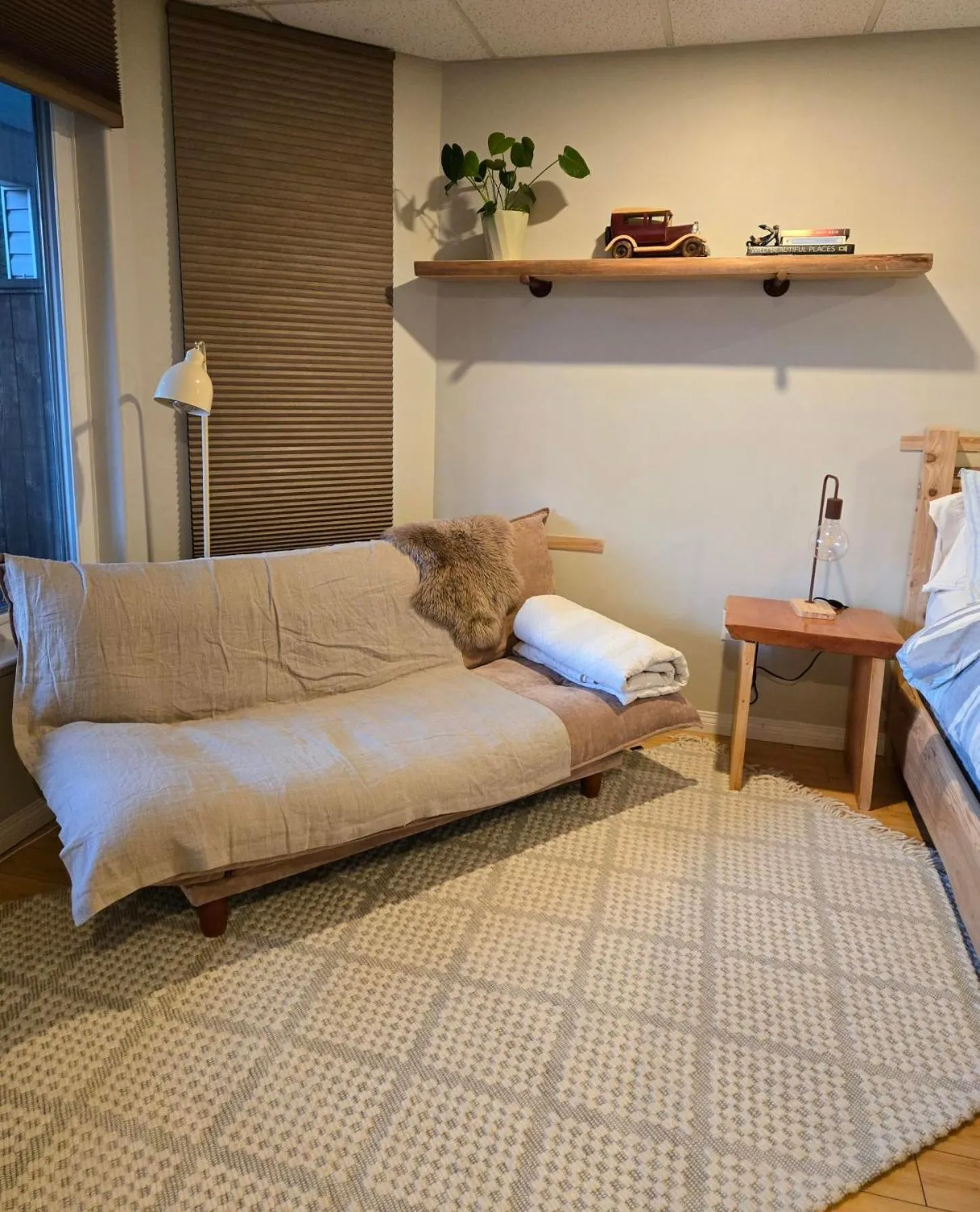 Madeira Park Oceanview Suites