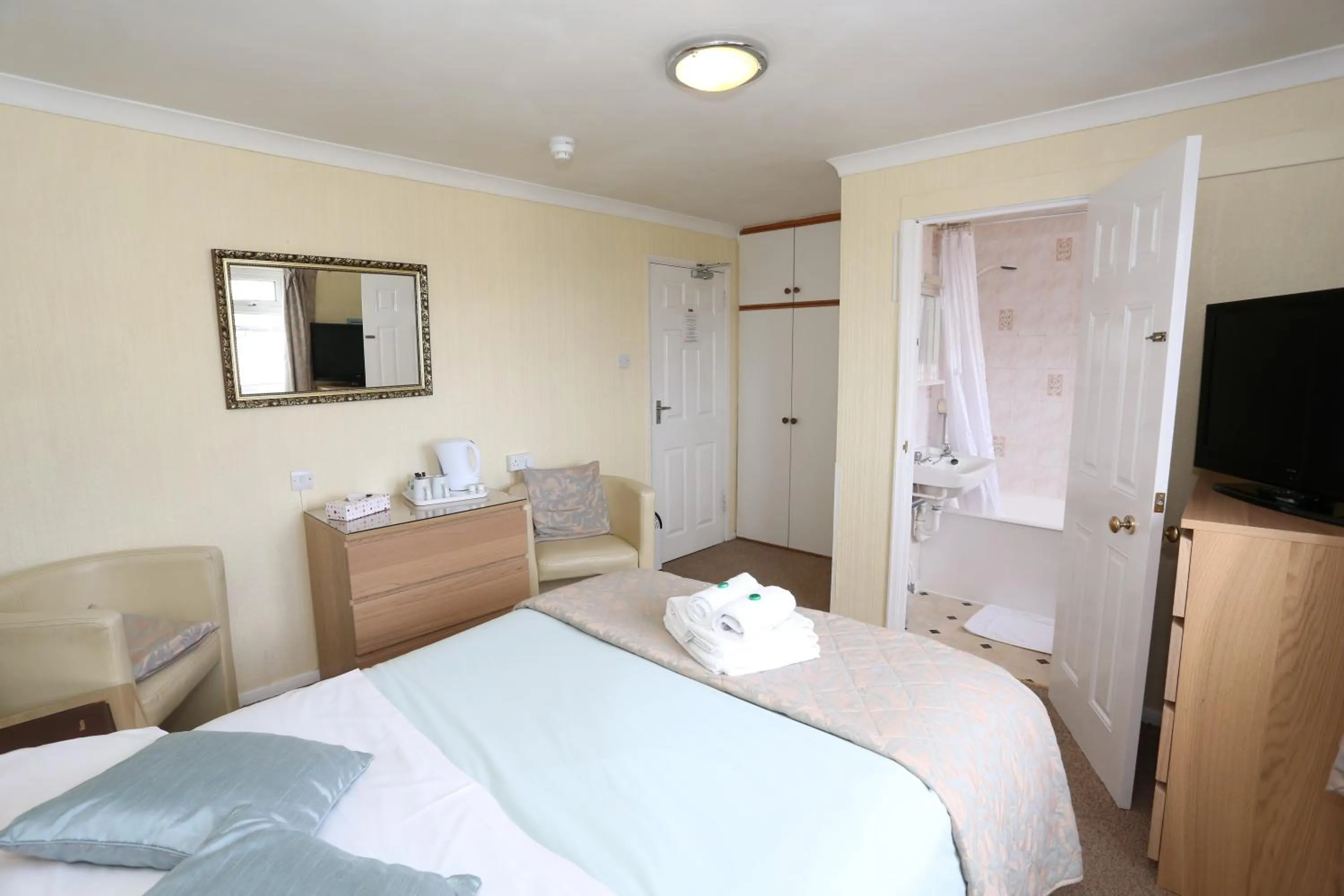 Decorative detail, Bed in Dorset Hotel, Isle of Wight