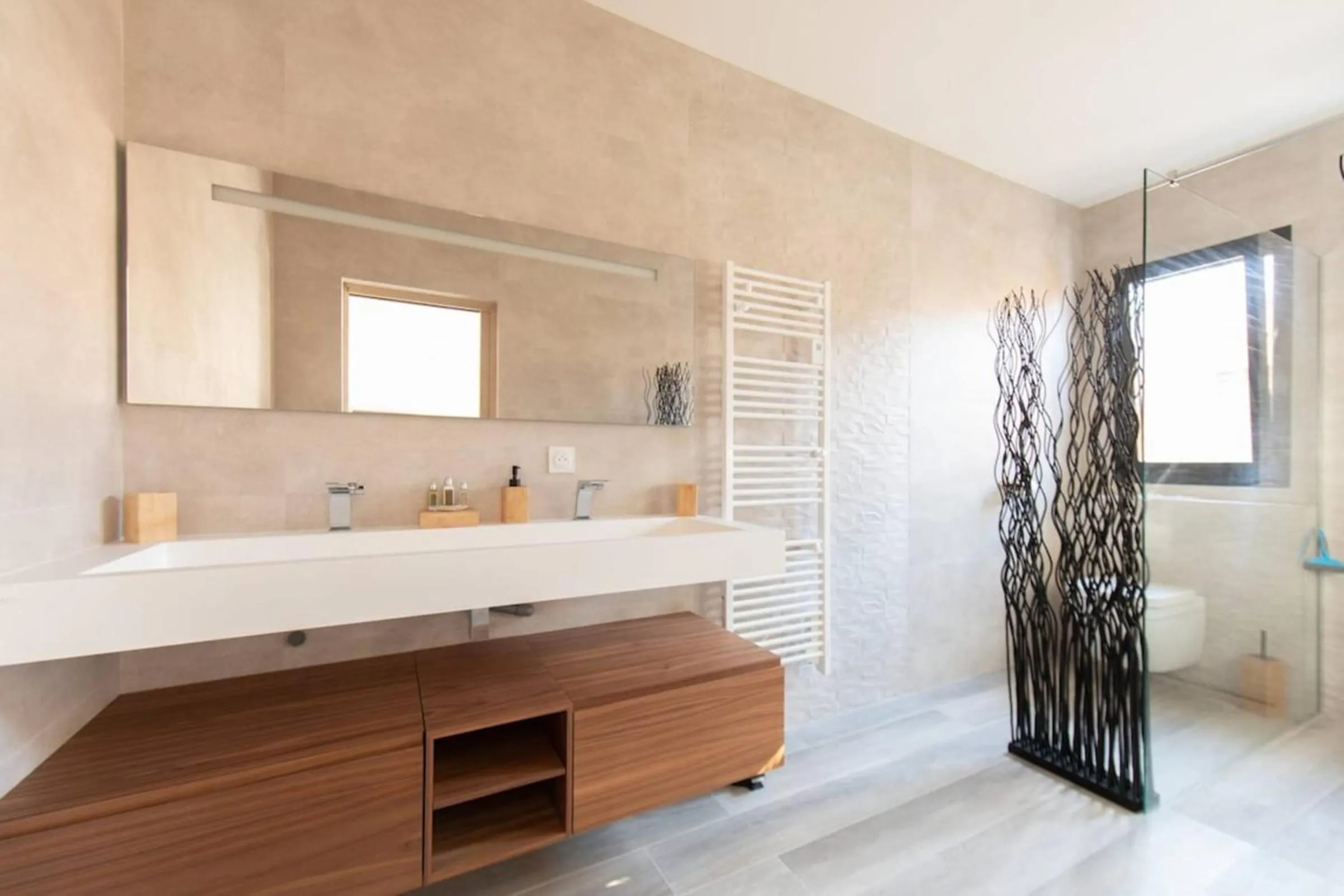 Villa Fabienne in city center with heated pool