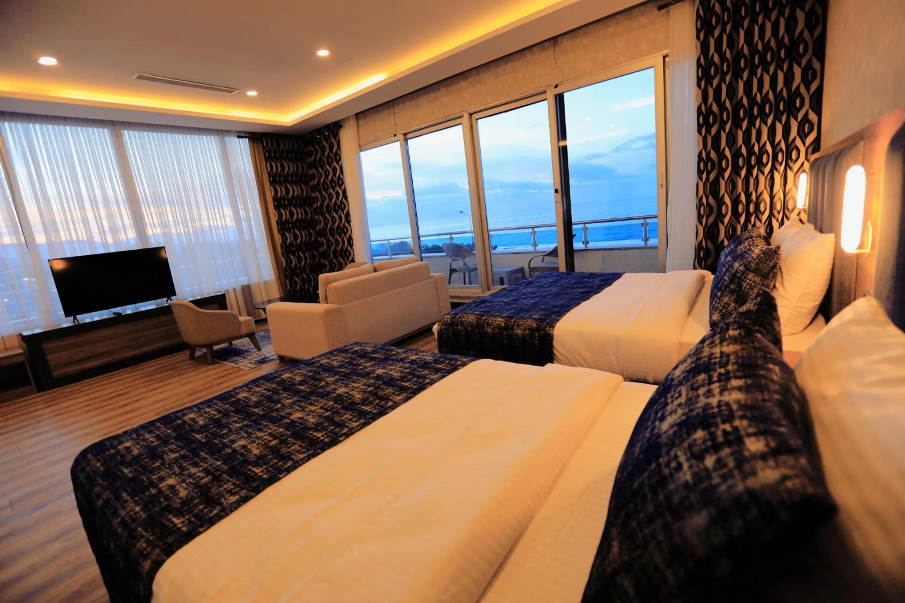 Seating area in Elite World GO Van Edremit