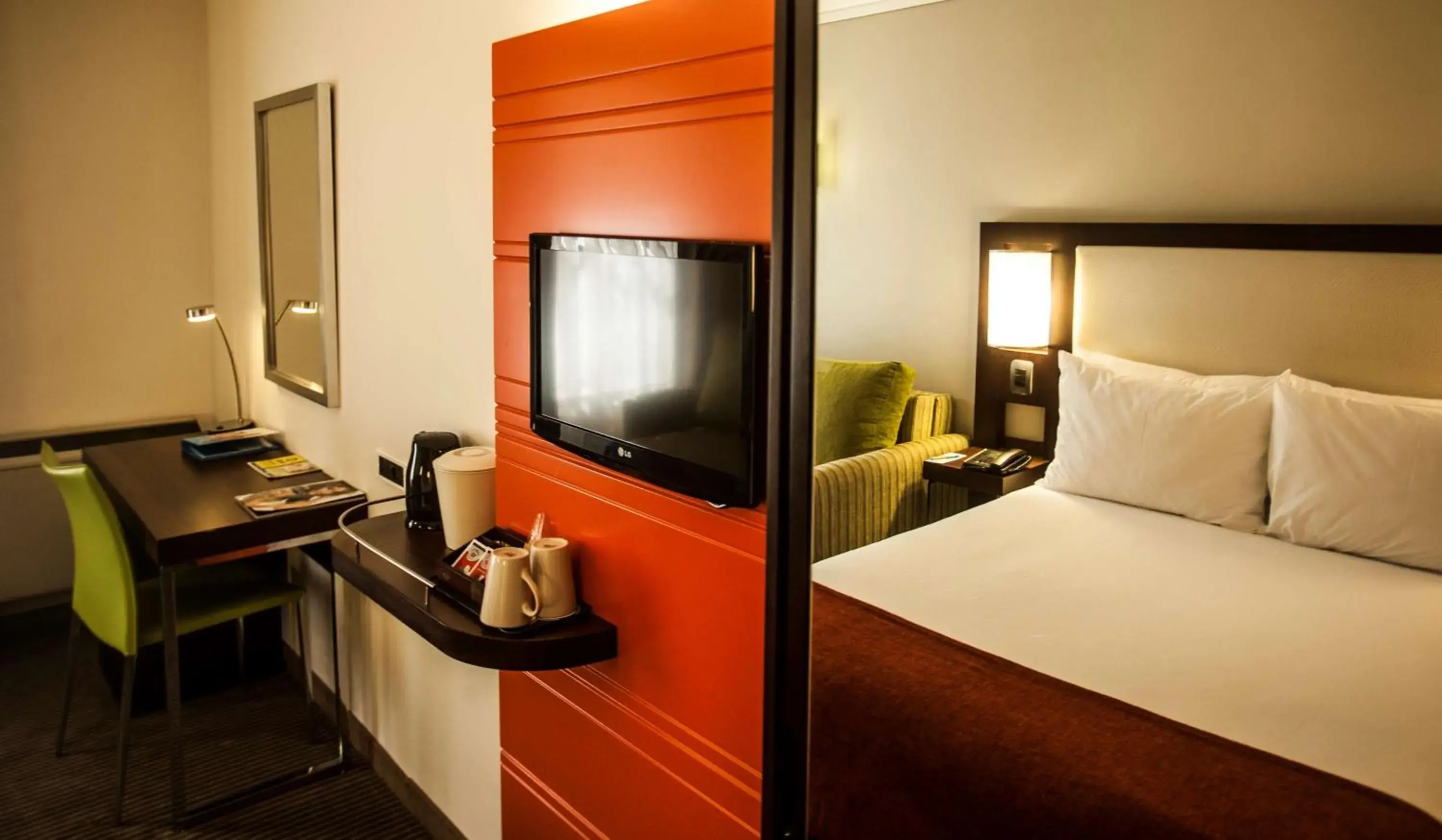 Bedroom, Bed in StayEasy Eastgate Bedroom, Bed in StayEasy Eastgate