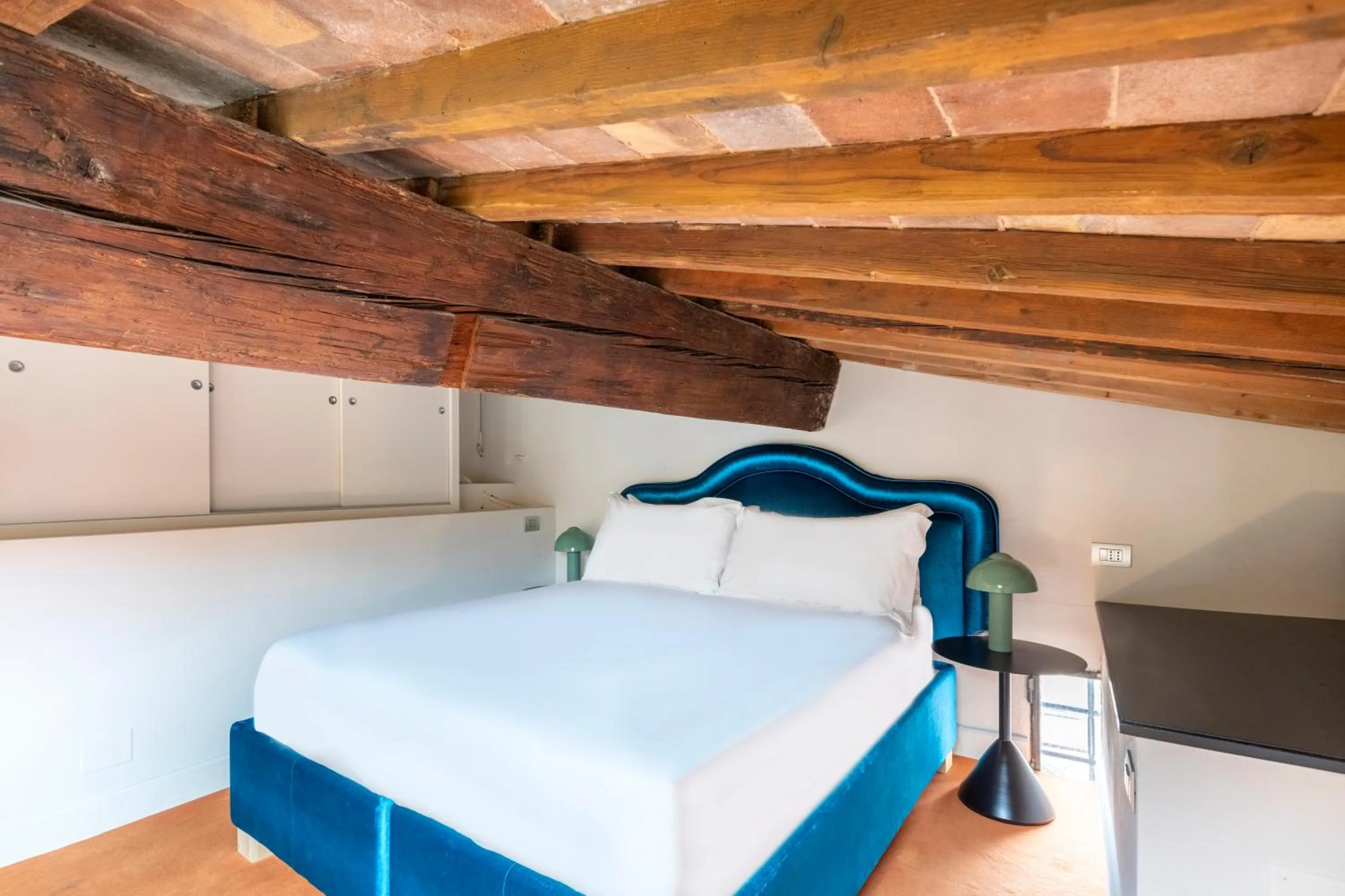 Bed in Numa Florence Felice