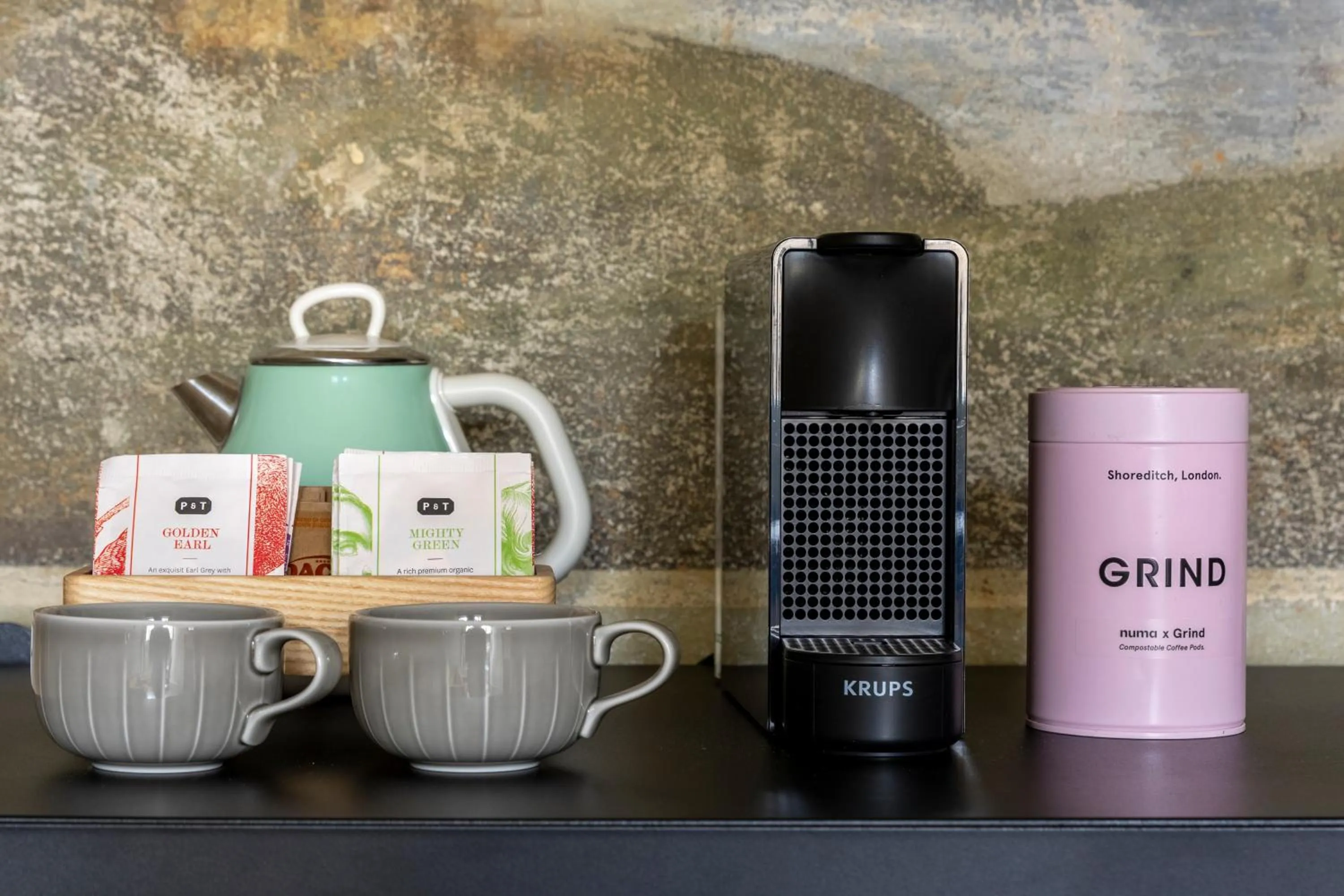 Coffee/tea facilities in Numa Florence Felice