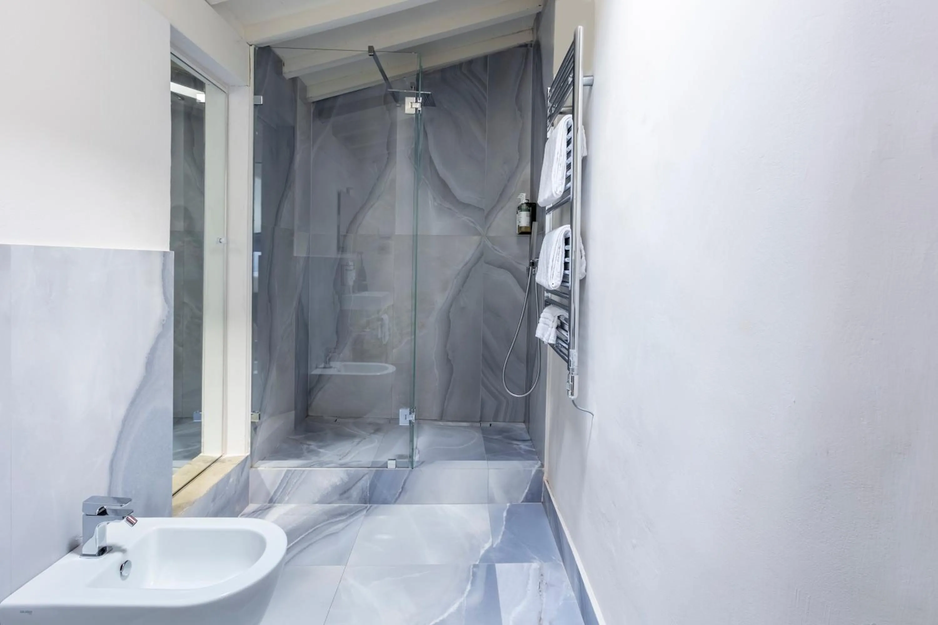 Bathroom in Numa Florence Felice