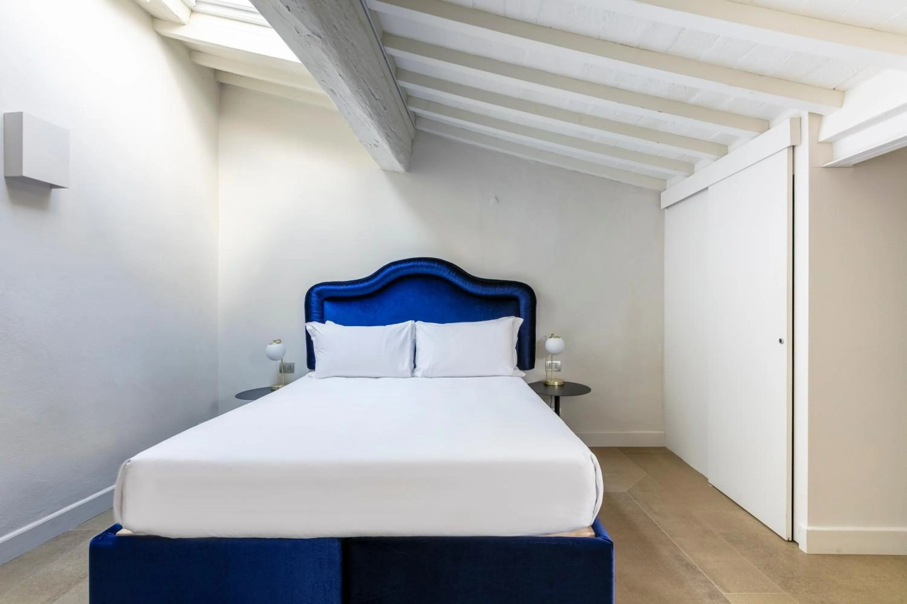 Bed in Numa Florence Felice