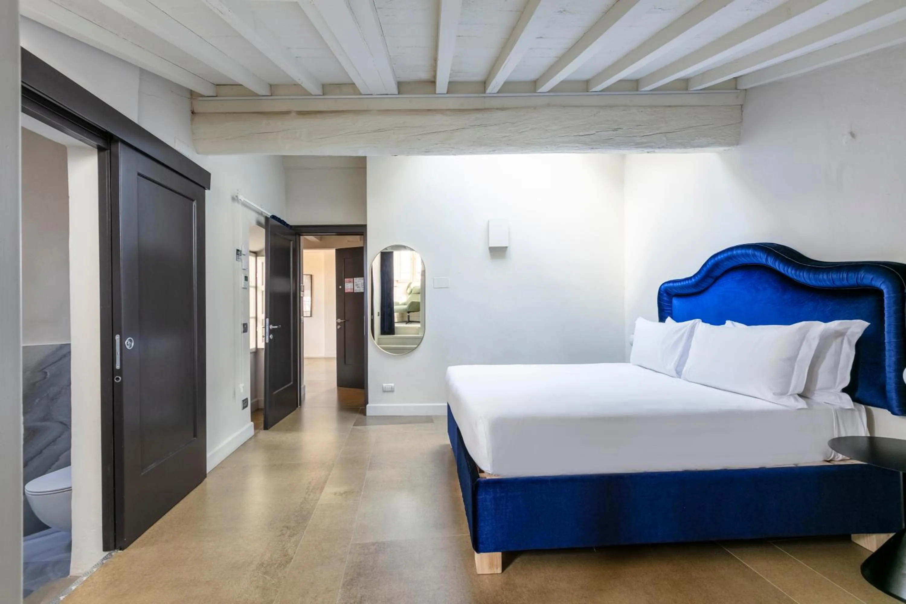 Bed in Numa Florence Felice