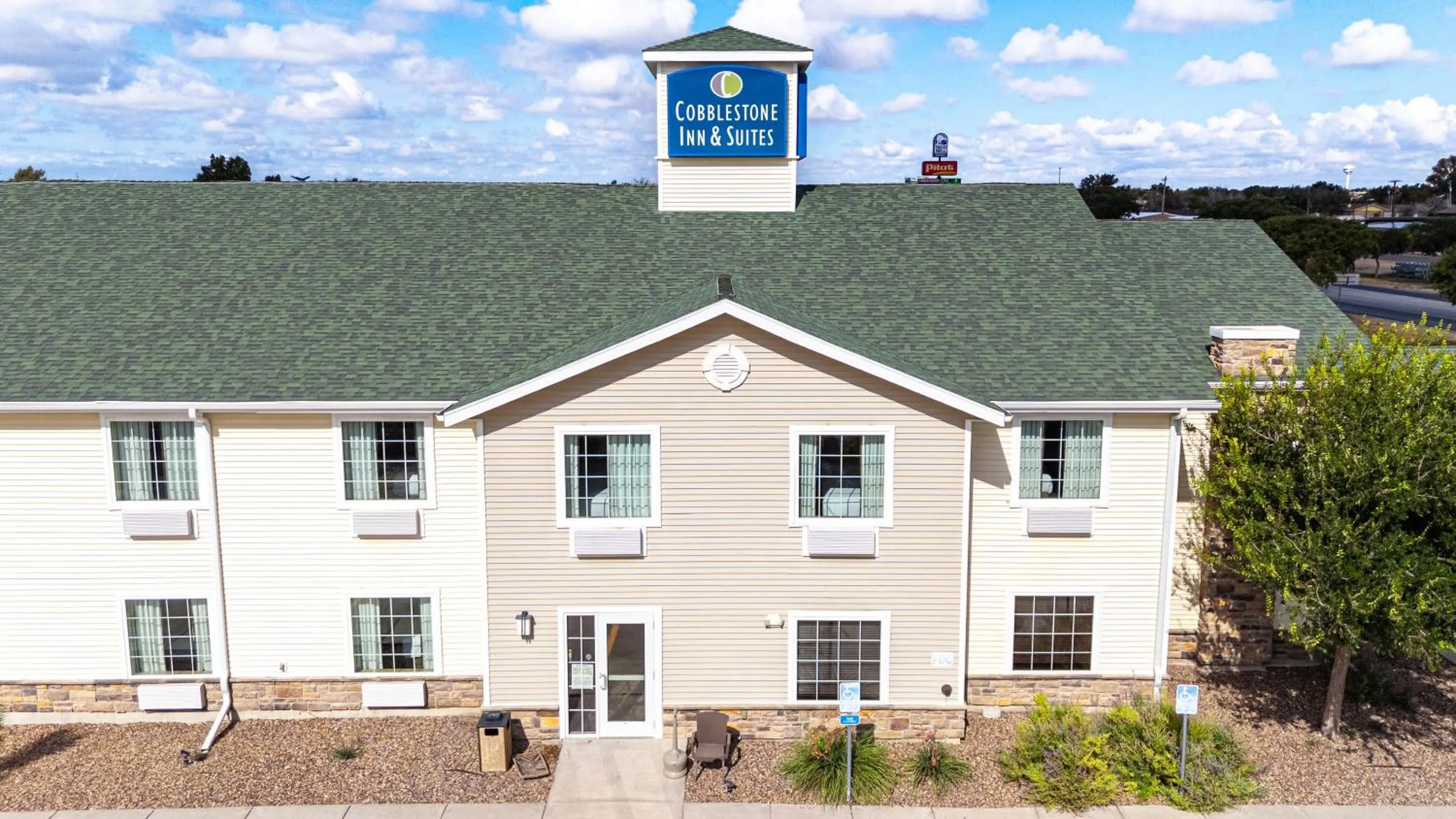 Property building in Cobblestone Inn & Suites - Big Lake