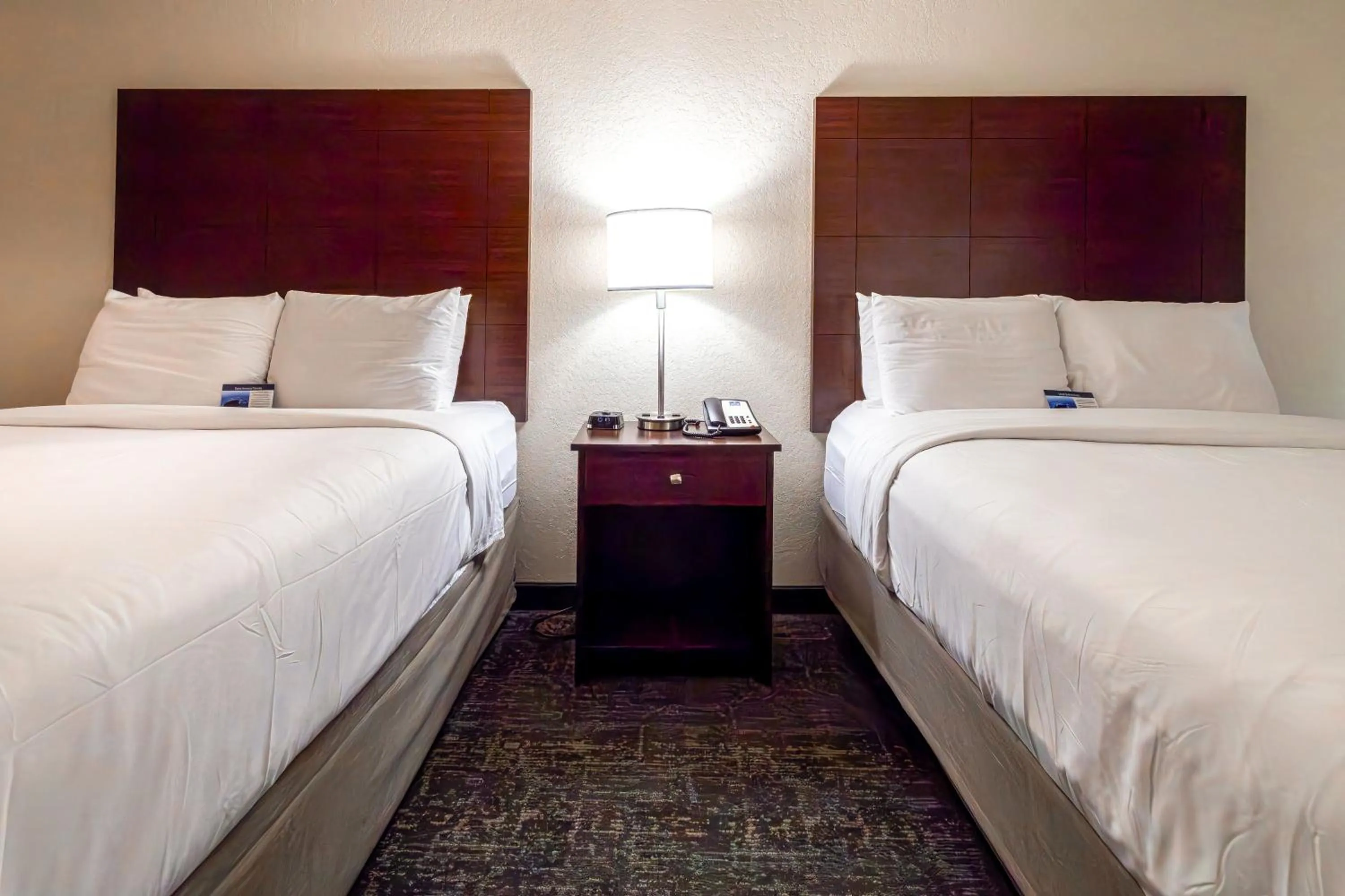 Bedroom, Bed in Cobblestone Inn & Suites - Big Lake