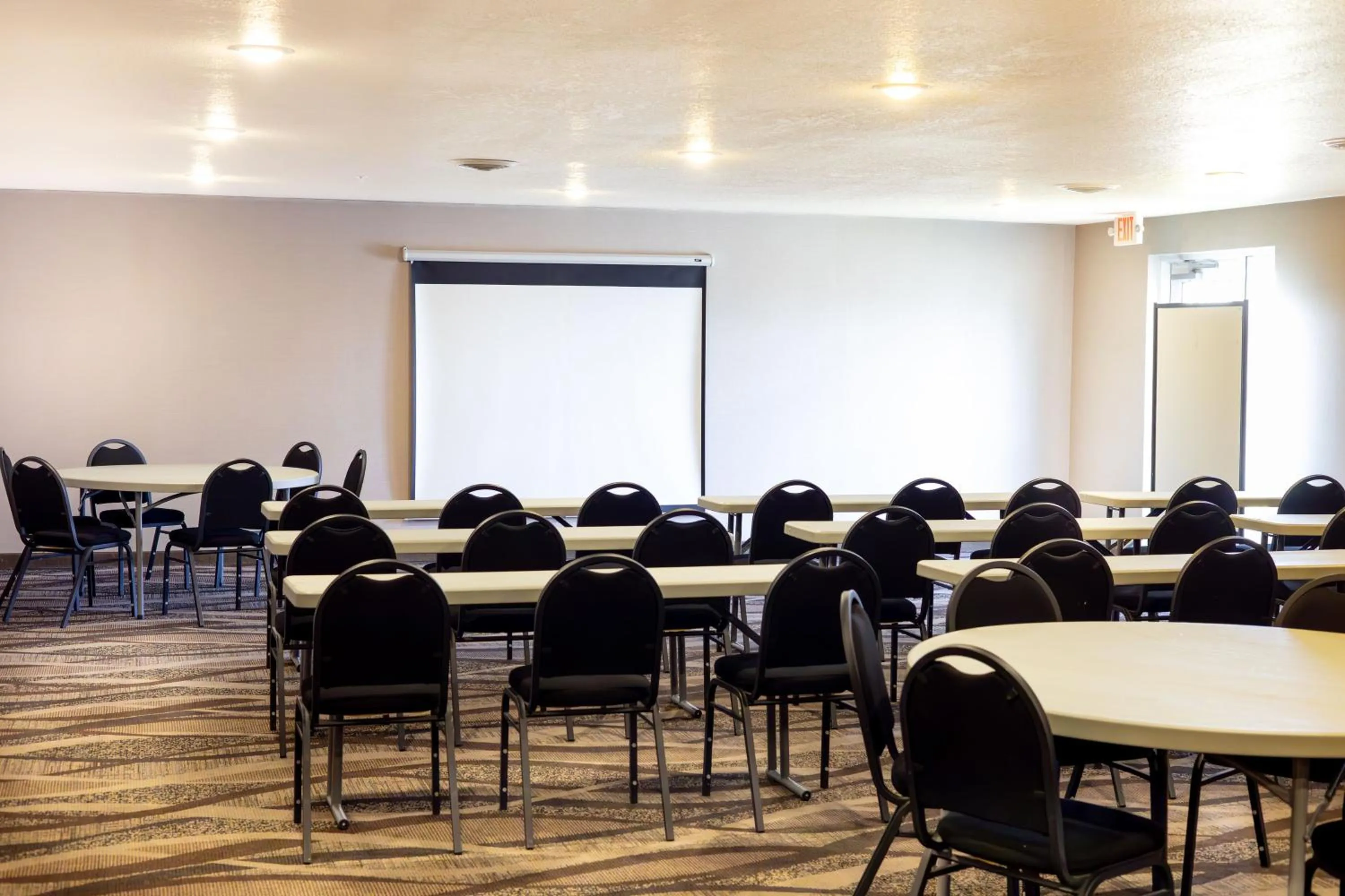Meeting/conference room in Cobblestone Inn & Suites - Big Lake