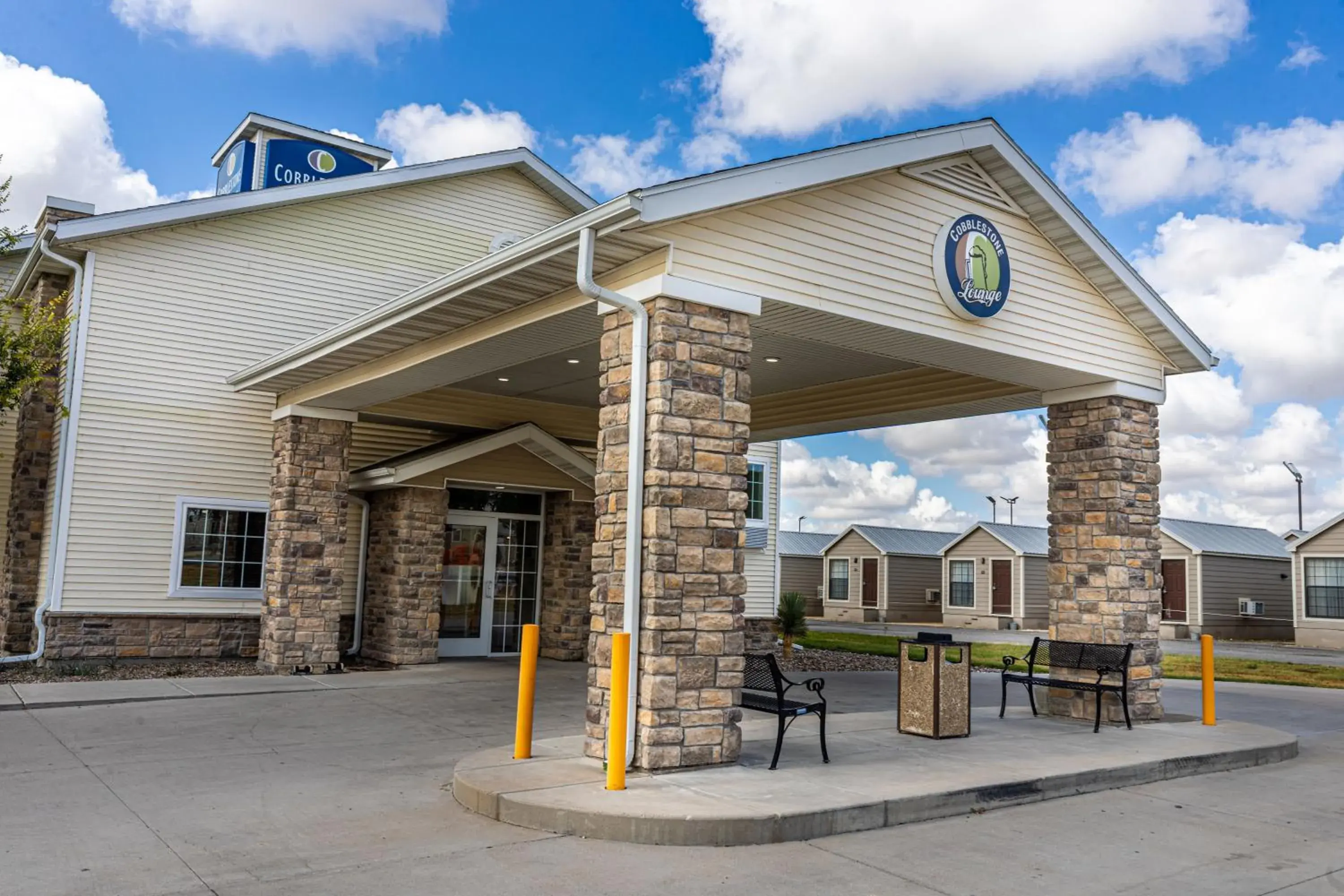 Property building in Cobblestone Inn & Suites - Big Lake Property building in Cobblestone Inn & Suites - Big Lake