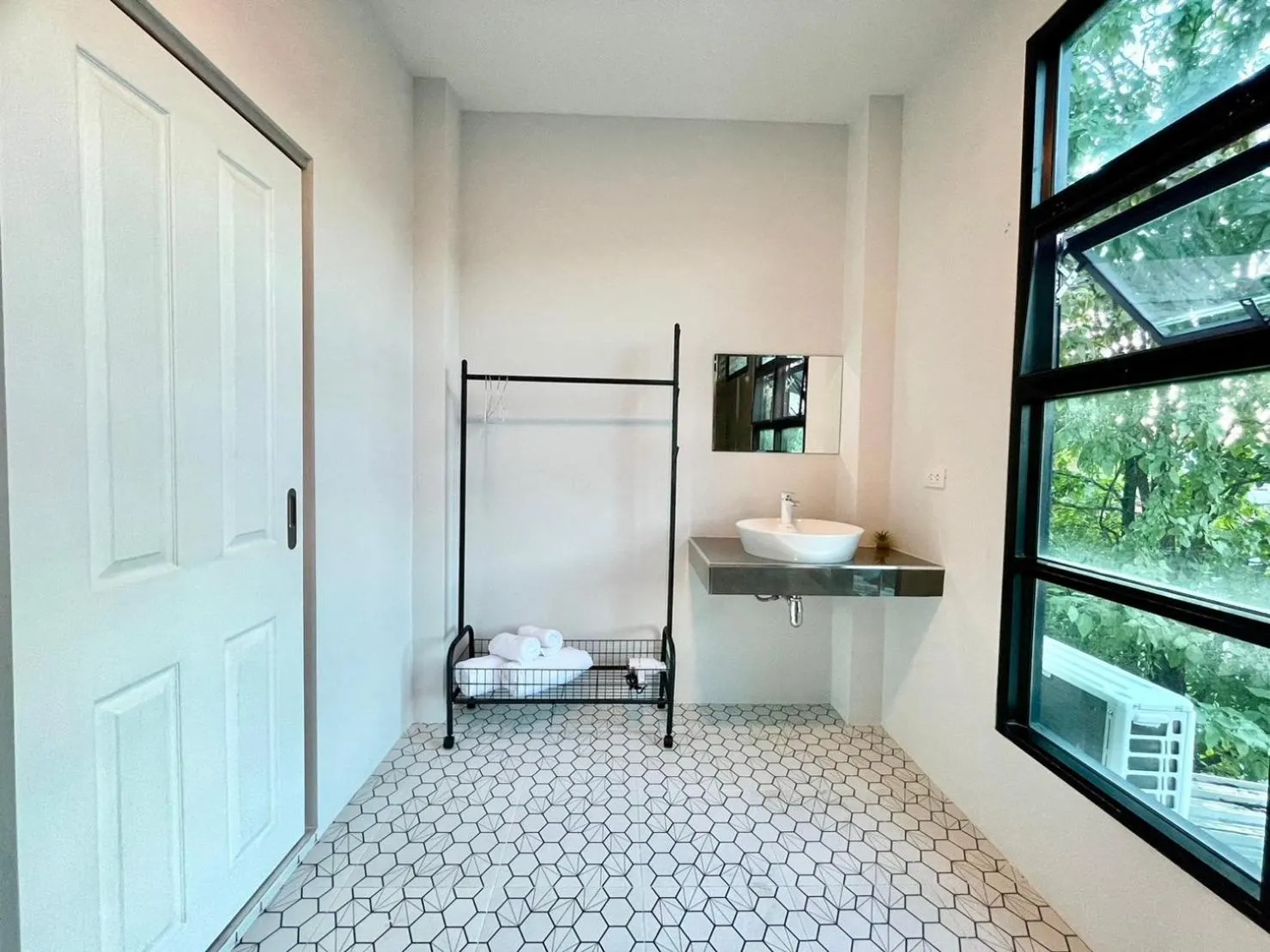 Bathroom in Sky View Home and Hostel Chiangmai