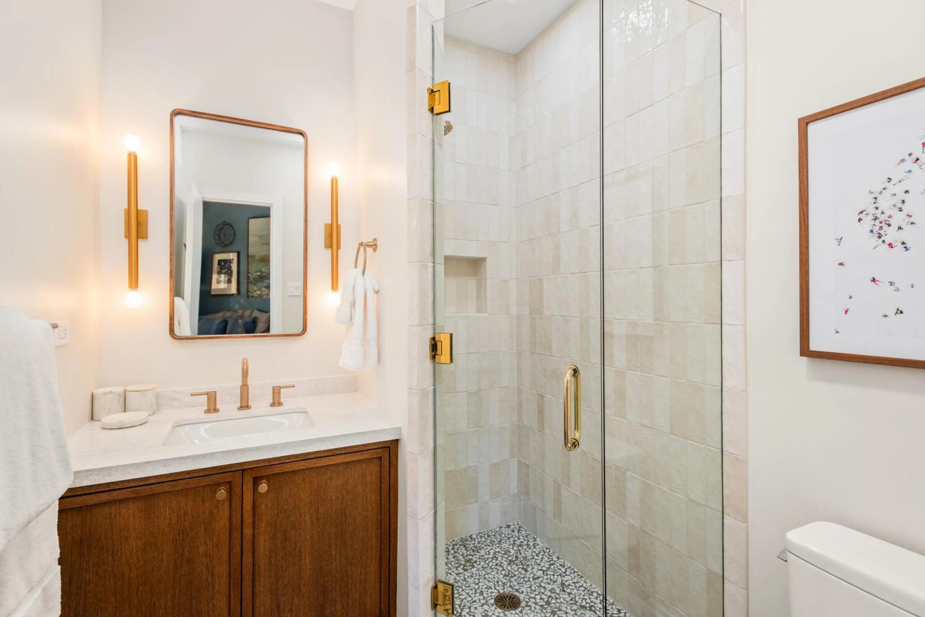 Independence Square 205, Stylish Hotel Room with AC, Great Location in Aspen