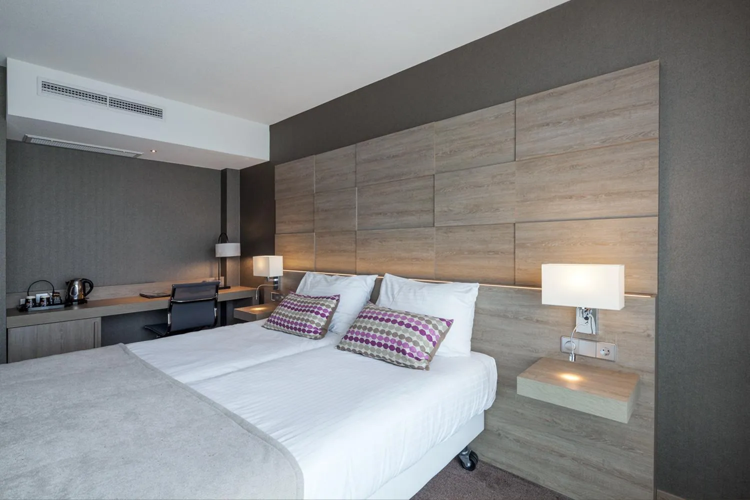 Bedroom, Bed in Van der Valk Hotel Haarlem