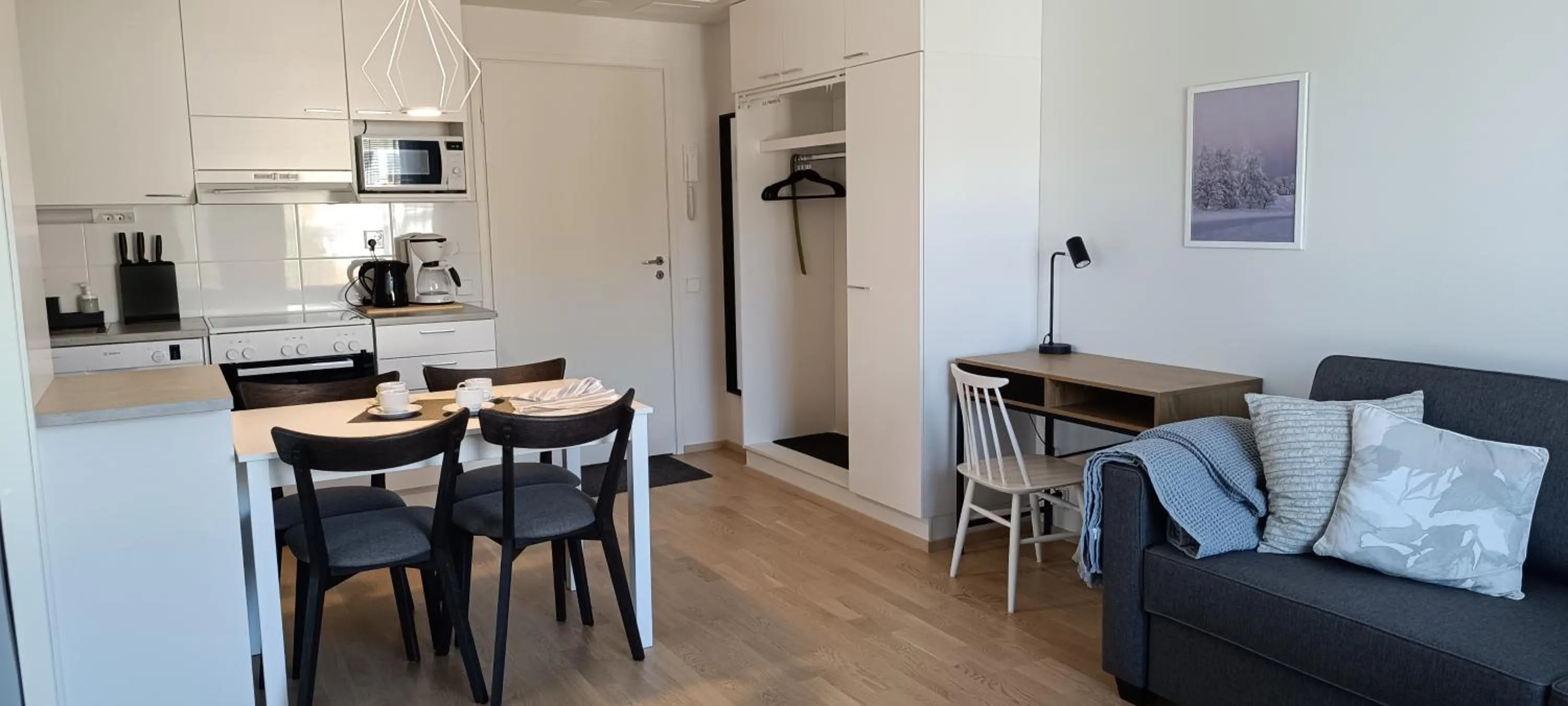 Kodikas huoneisto, oma sauna, ilmainen pysäköinti