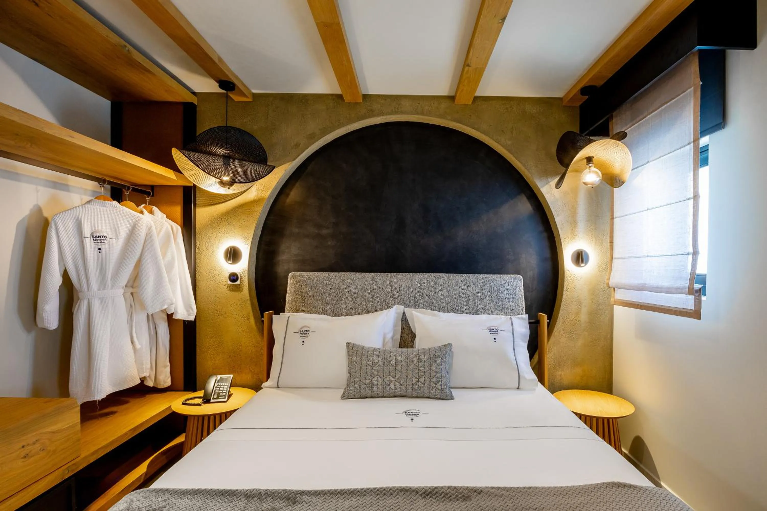 Bed in Santo Mangata Boutique Hotel and Spa