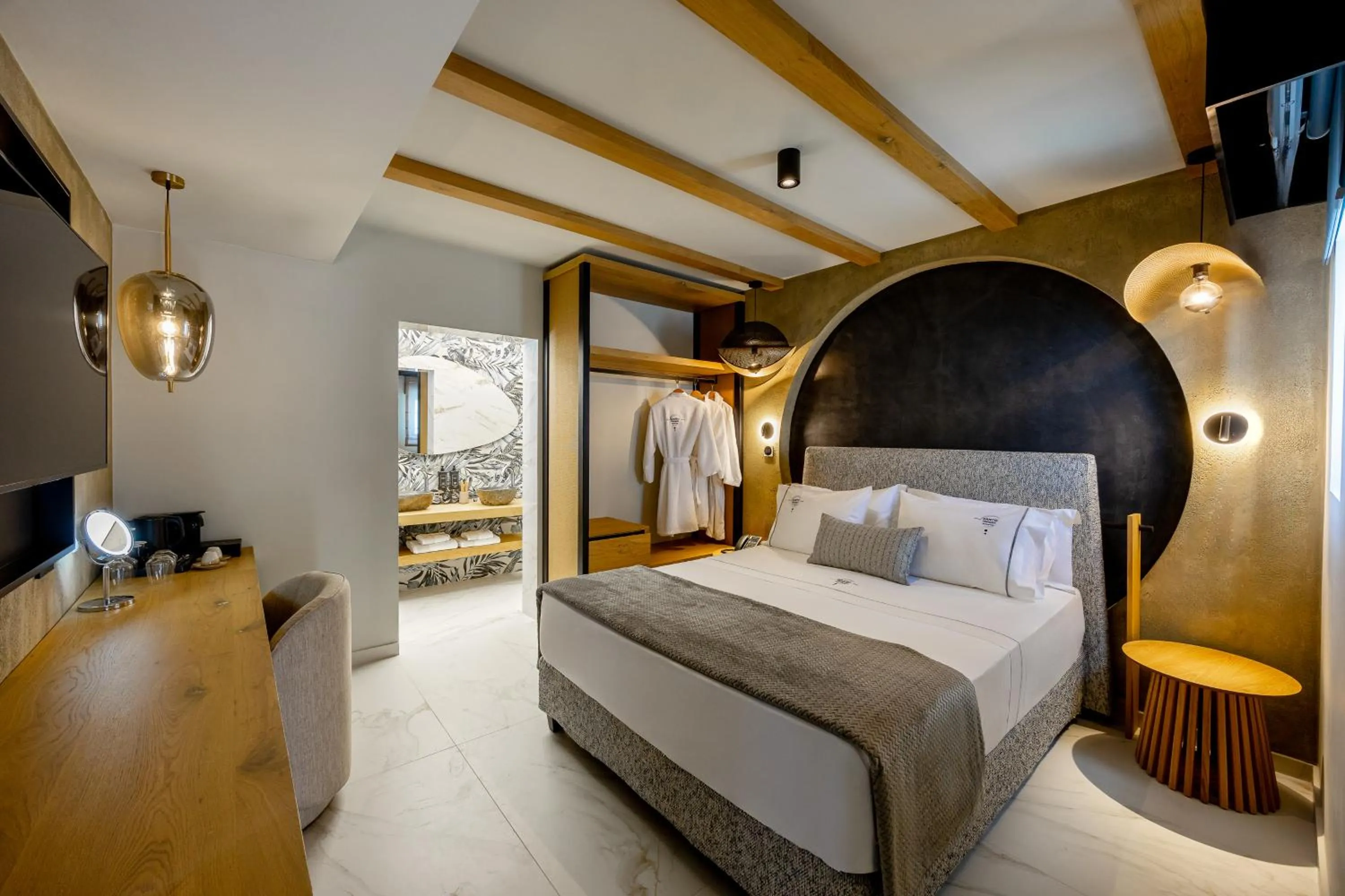 Bed in Santo Mangata Boutique Hotel and Spa