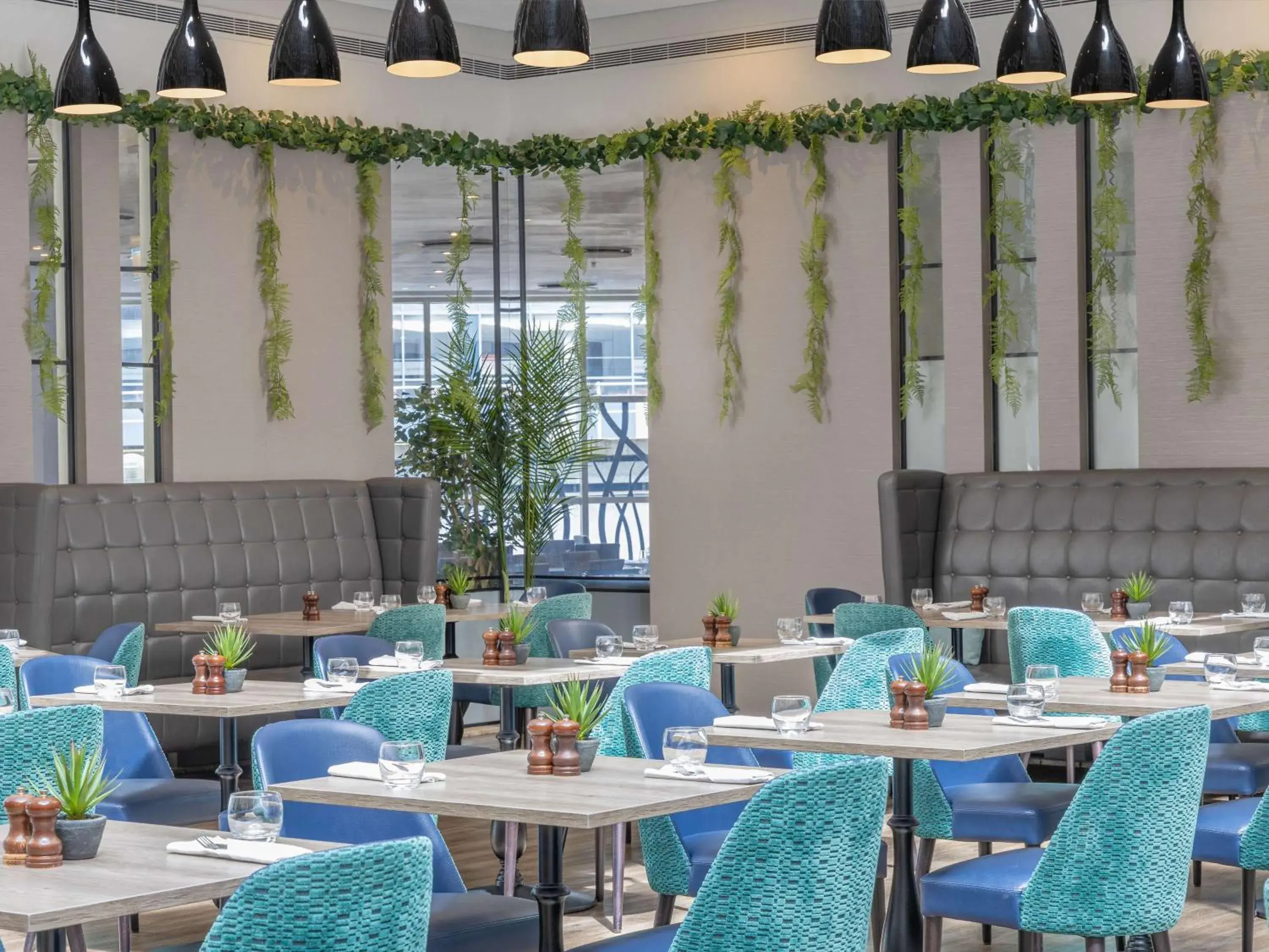 Restaurant/places to eat in Sofitel London Gatwick Restaurant/places to eat in Sofitel London Gatwick