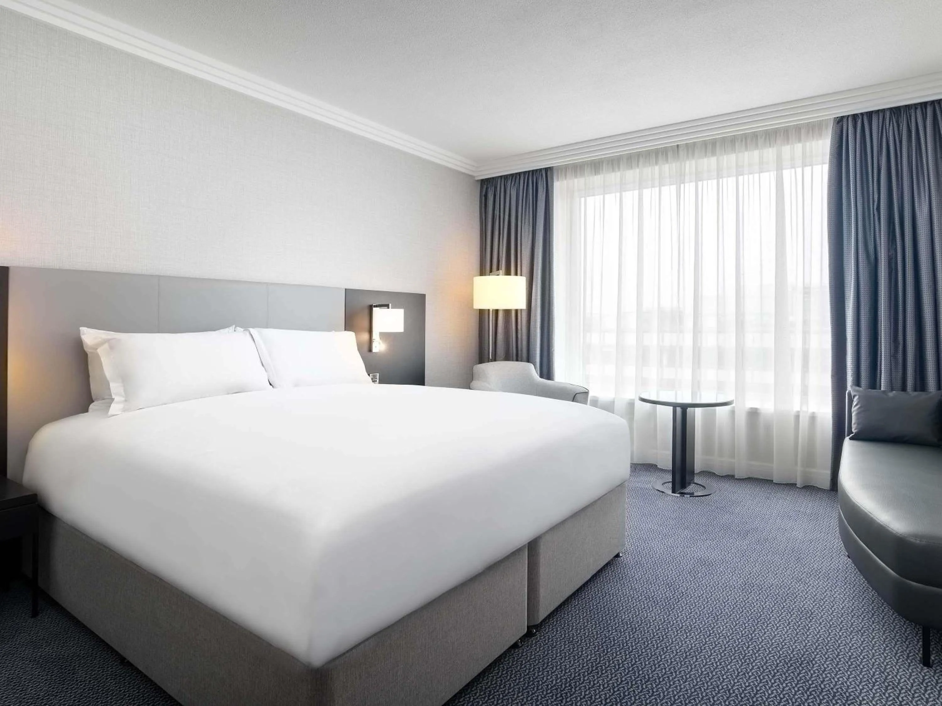 Bedroom, Bed in Sofitel London Gatwick