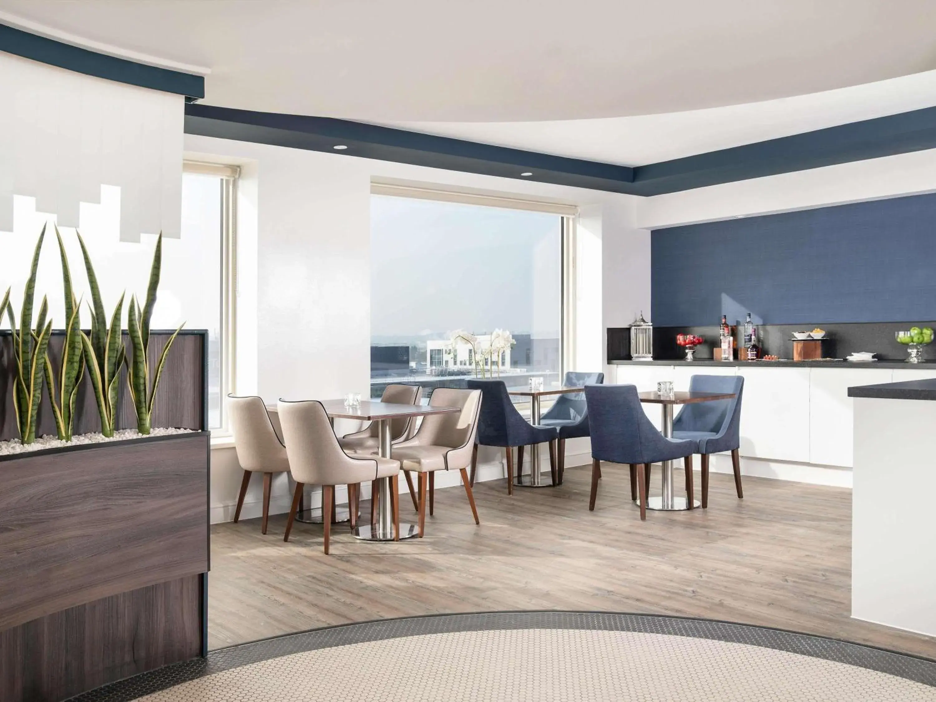 Bedroom in Sofitel London Gatwick Bedroom in Sofitel London Gatwick