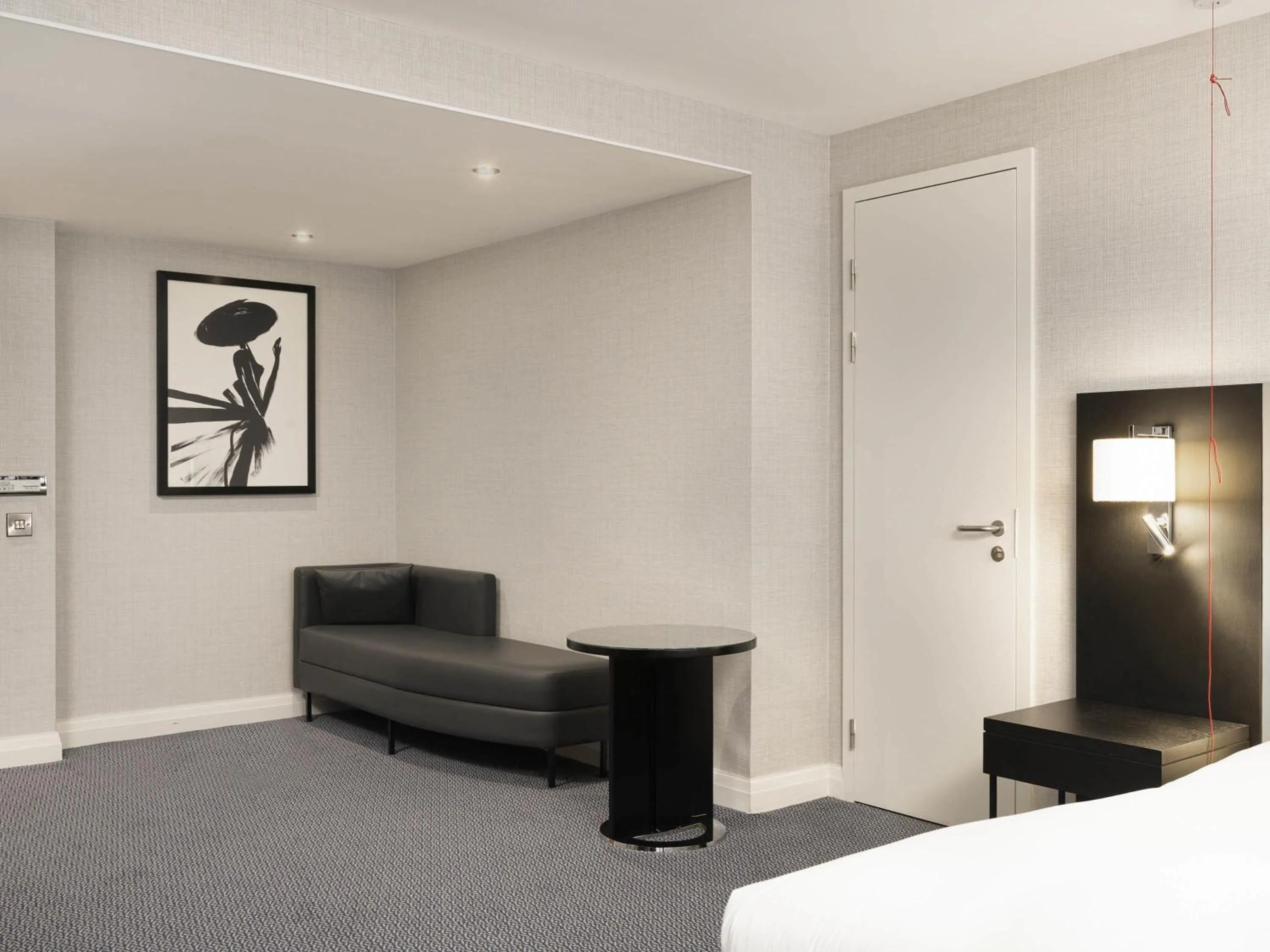 Bedroom, Bed in Sofitel London Gatwick