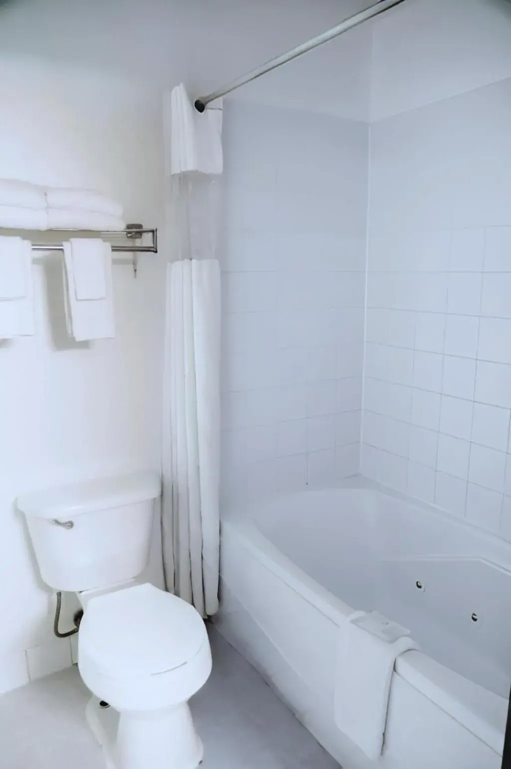 King Studio with Sofa Bed in OK Welcome Home Hotel King Studio with Sofa Bed in OK Welcome Home Hotel