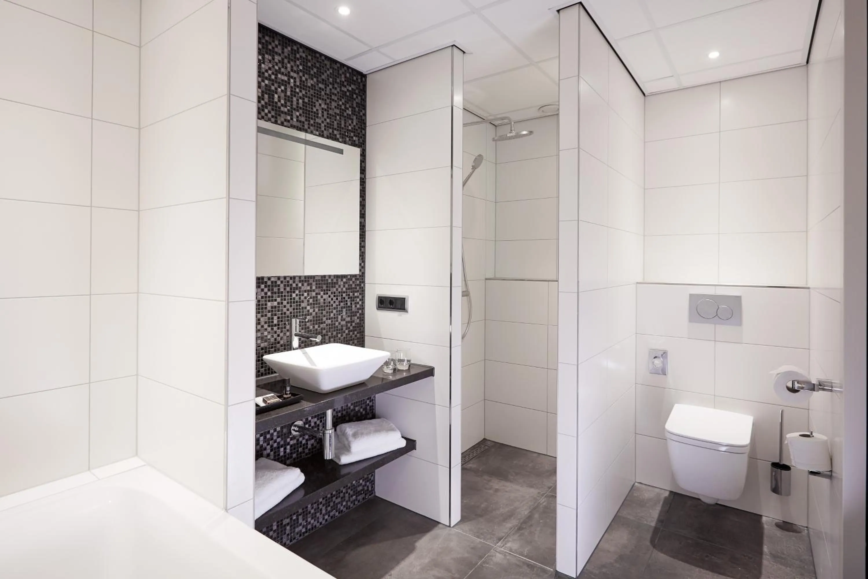 Bathroom in Hotel De Lindeboom