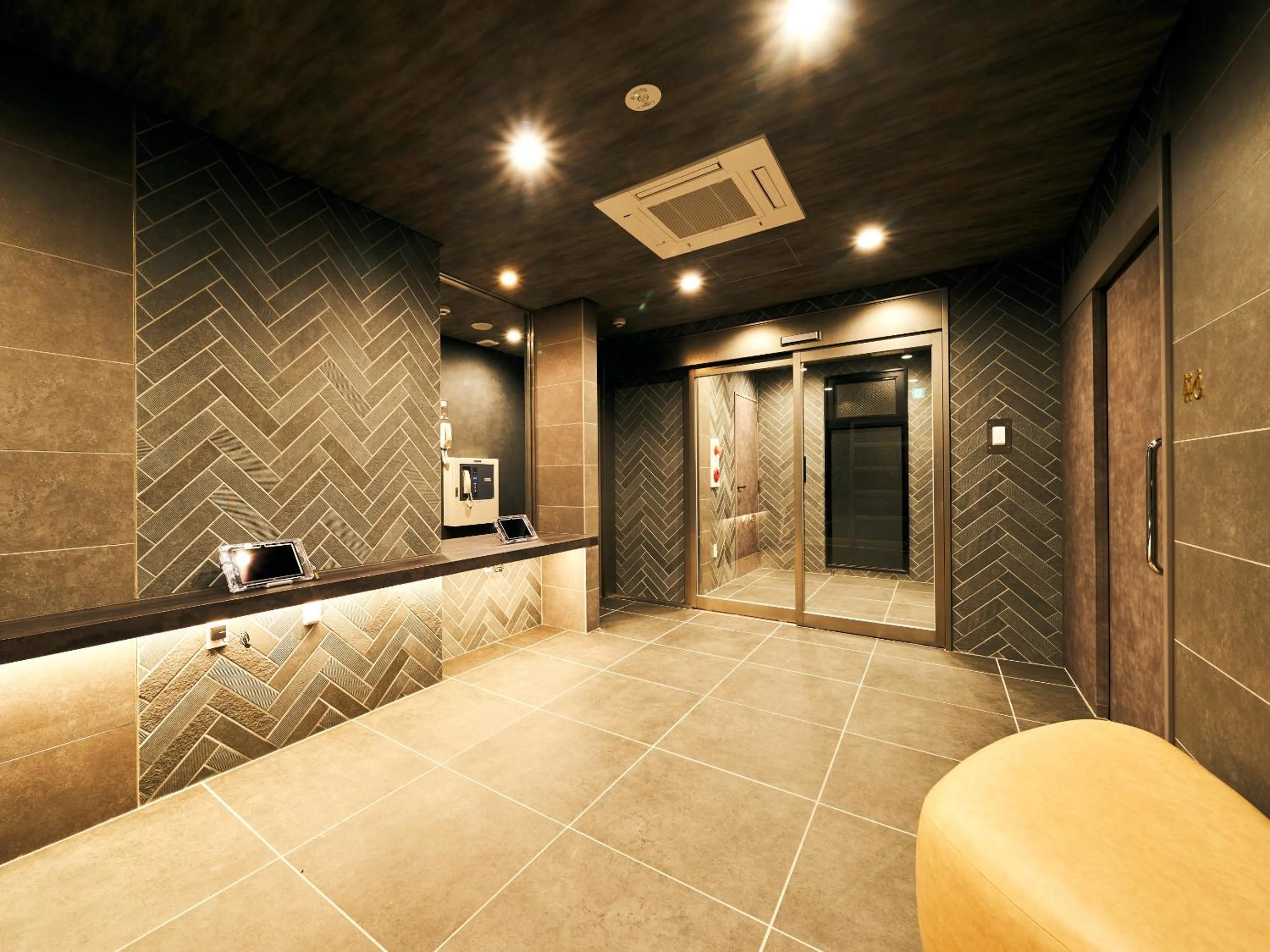 Area and facilities in Rakuten STAY Fukuoka Yakuin