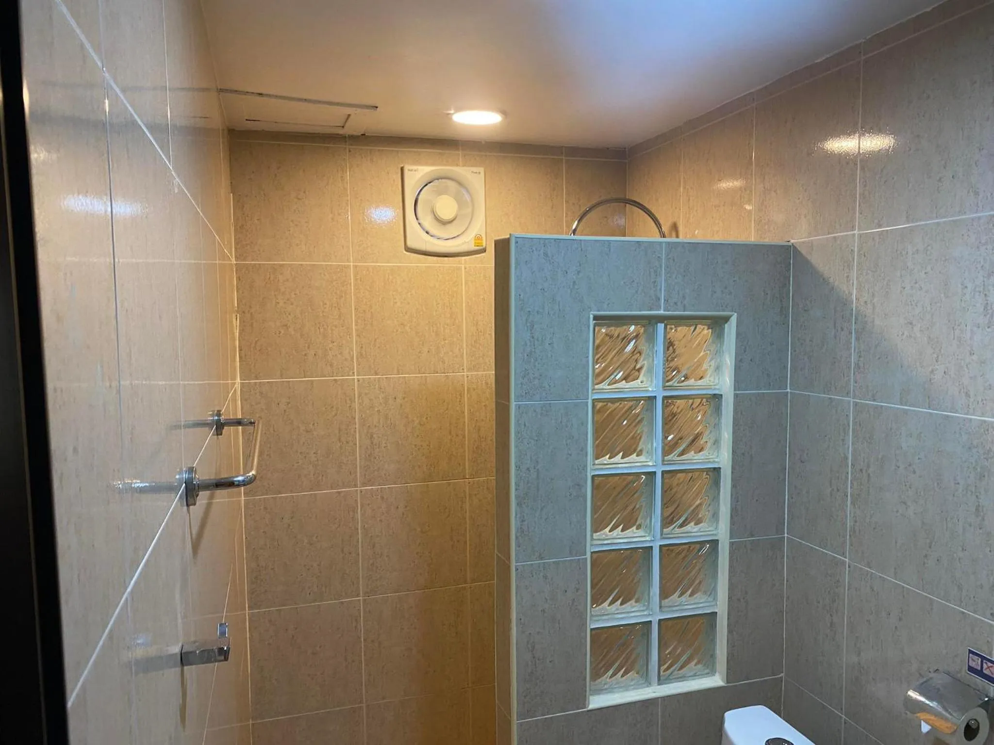Shower, Bathroom in Kamala Tropical Garden Hotel