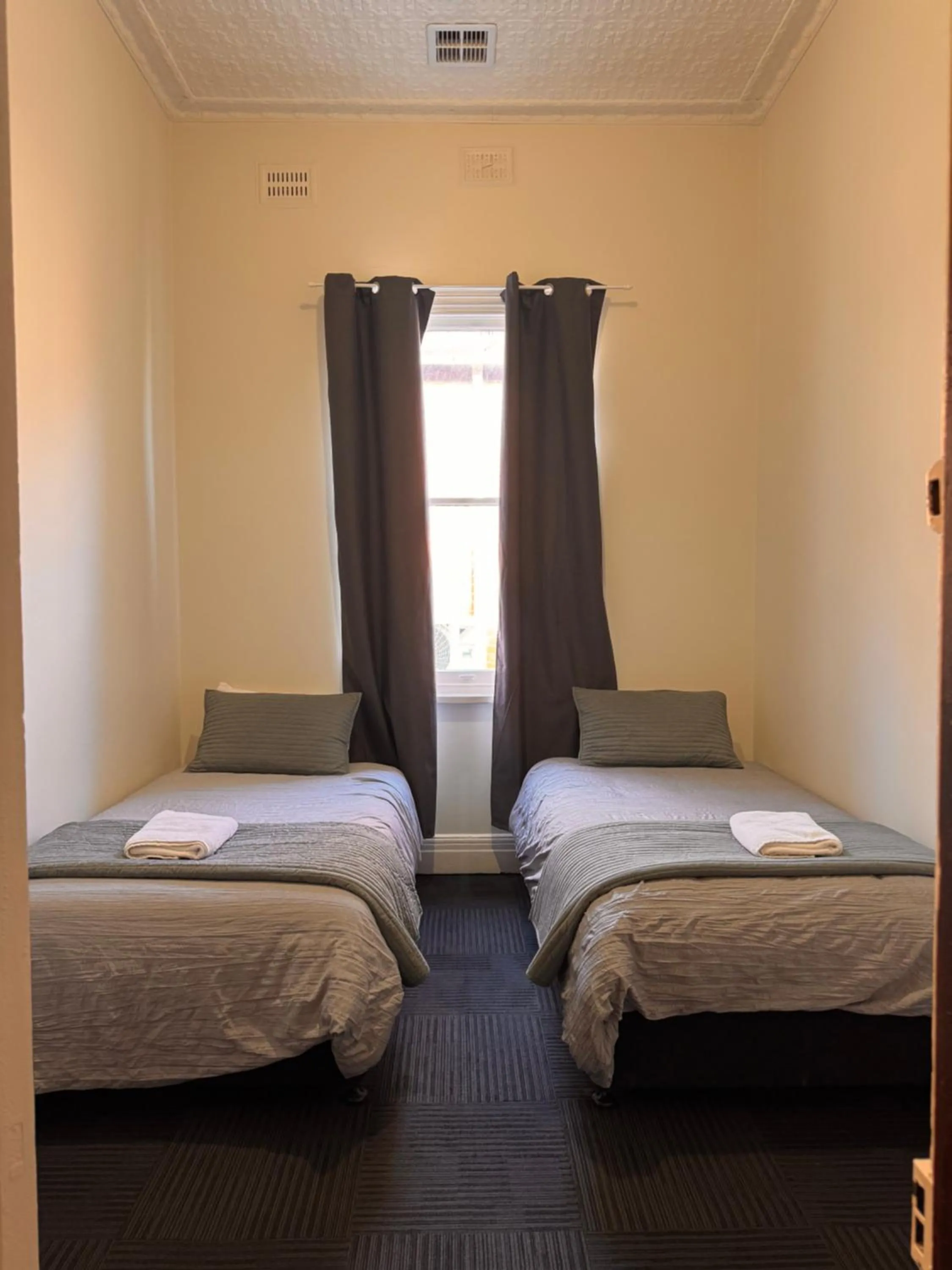 Twin Room in Junee Hotel