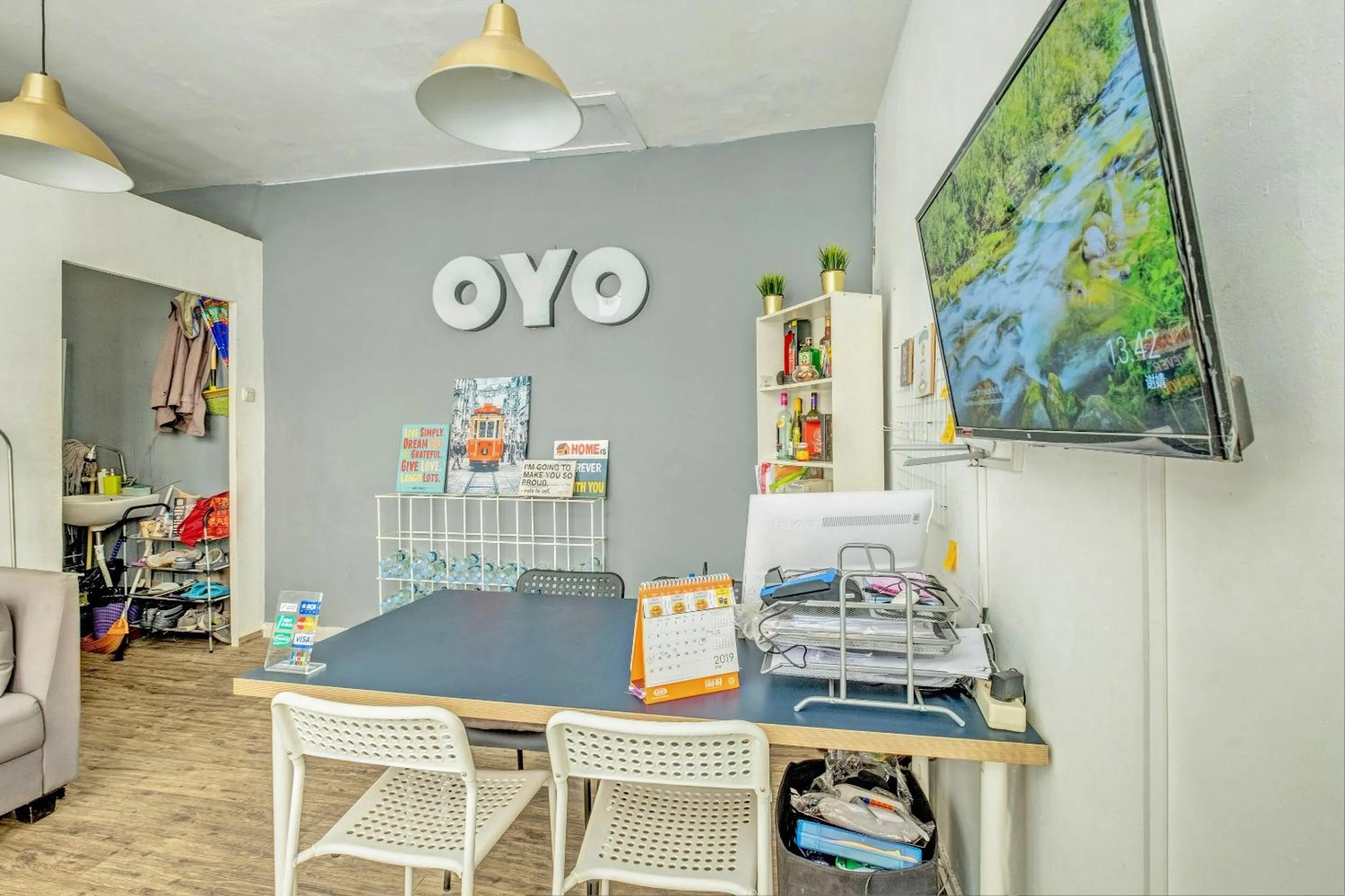 Lobby or reception in OYO Life 93097 Apartemen Gateway Pasteur By Kaisar Room