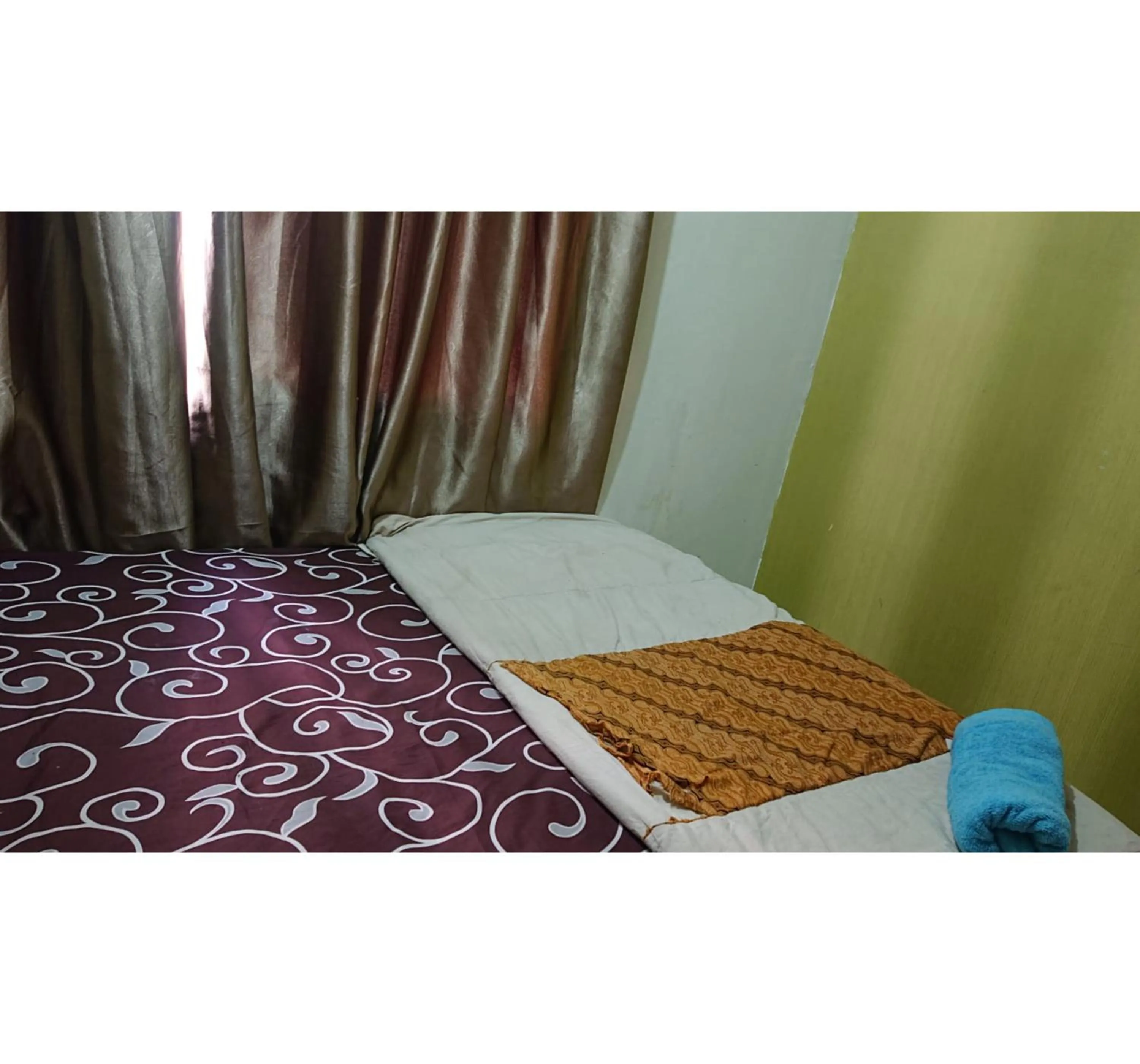 Bedroom, Bed in OYO Life 93139 Apartemen Grand Sentraland By Evi