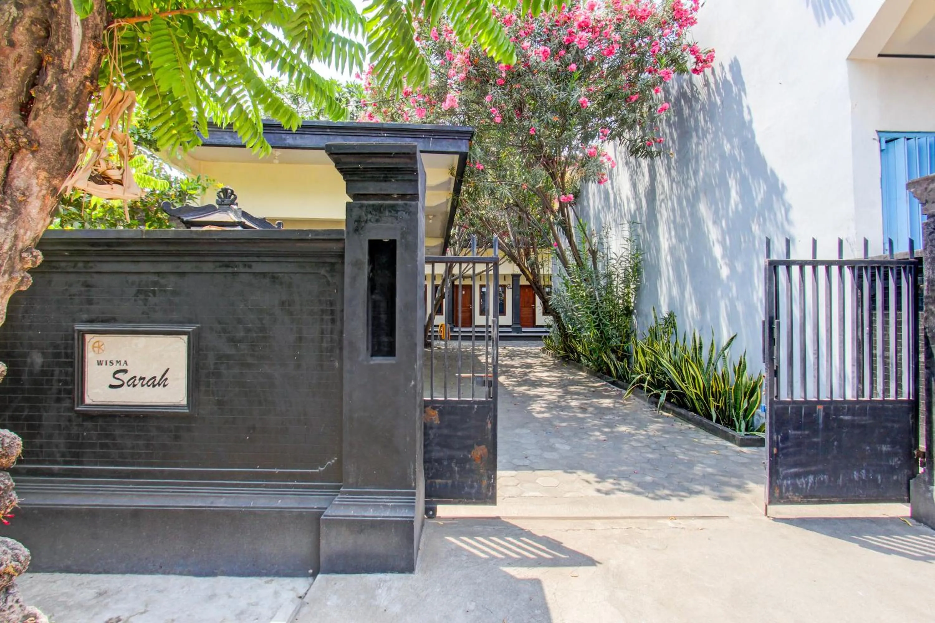 Facade/entrance in OYO Life 93155 Wisma Sarah