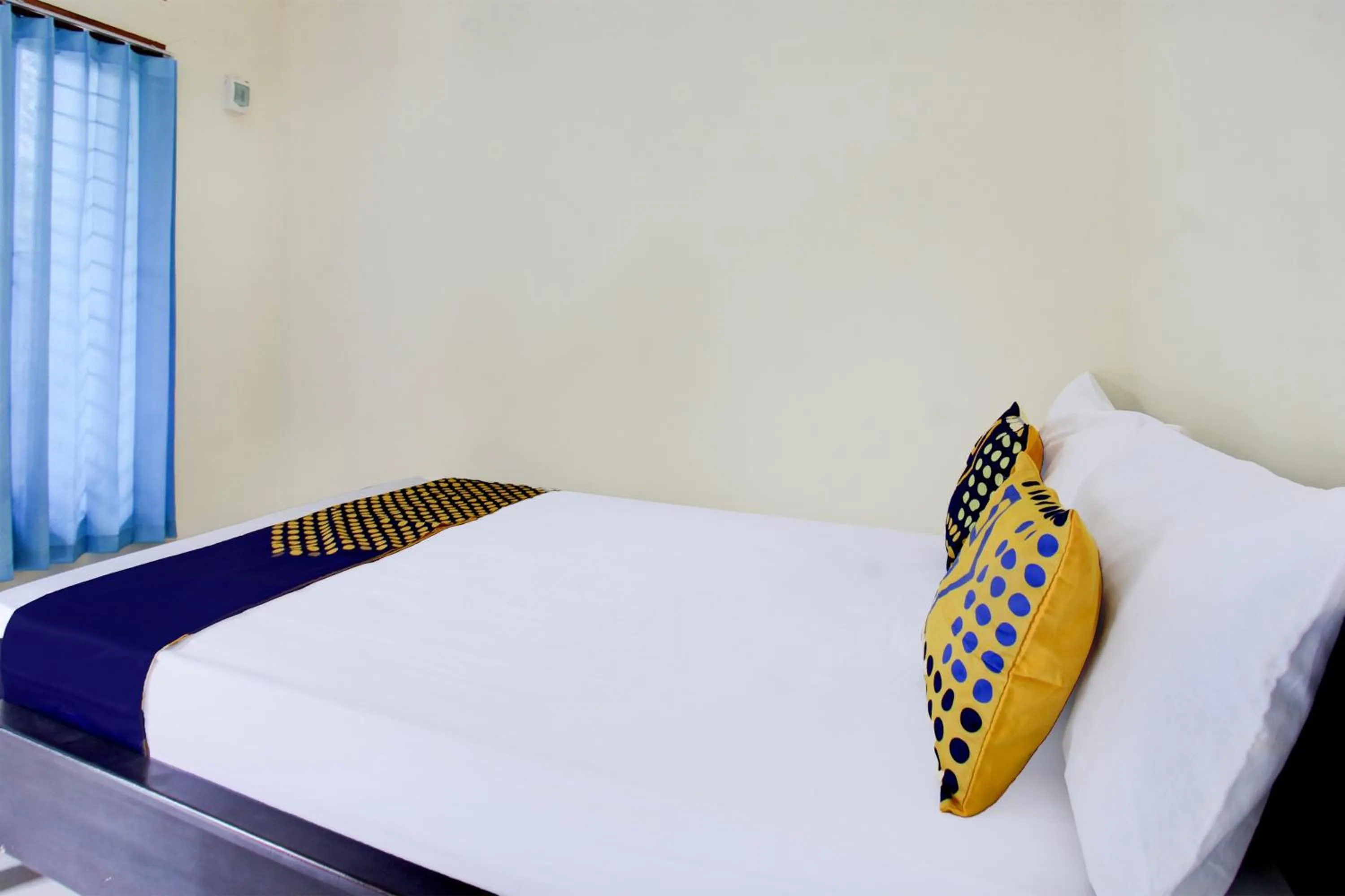 Bedroom, Bed in OYO Life 93155 Wisma Sarah