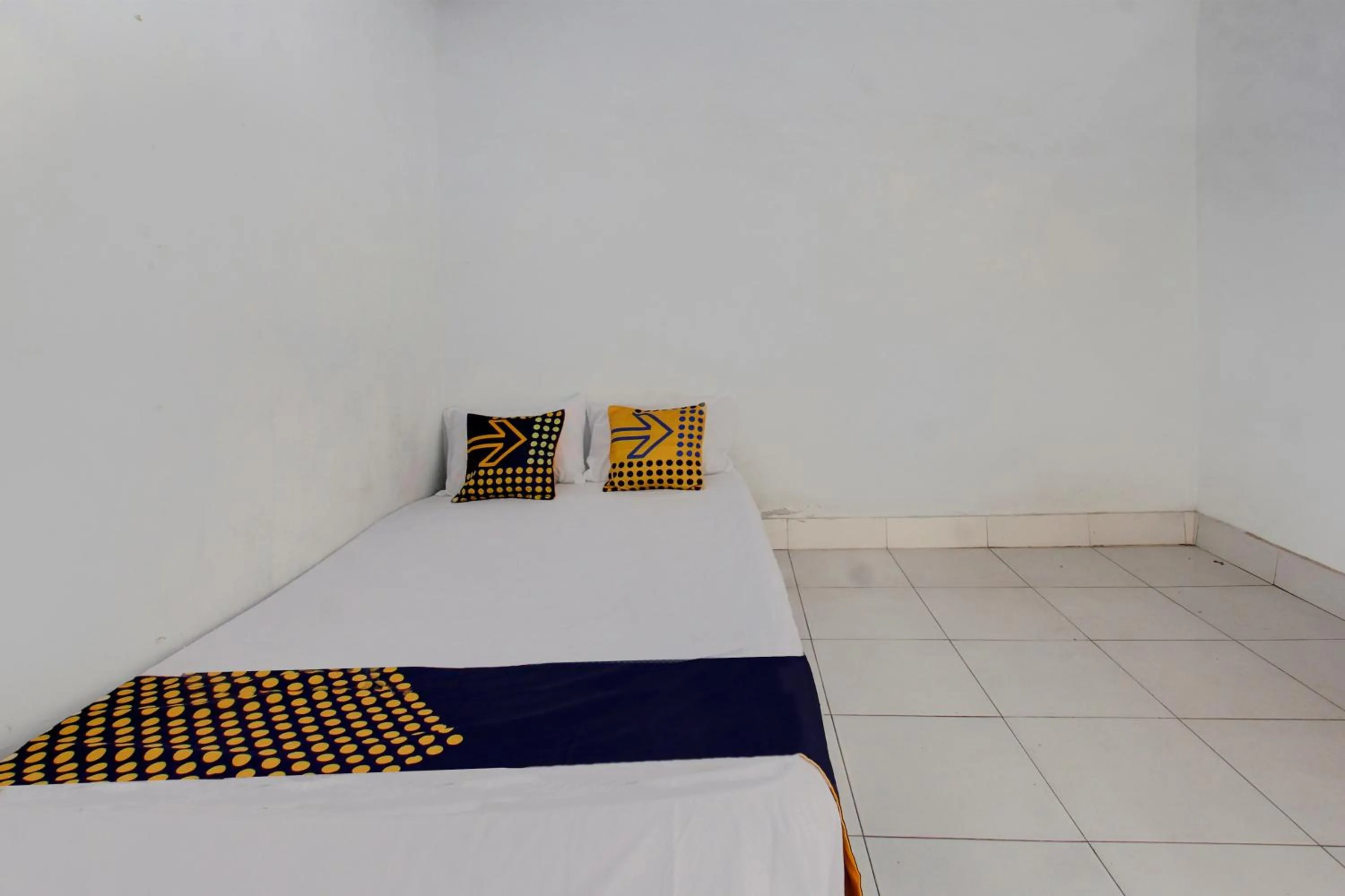 Bedroom, Bed in OYO Life 93153 Kos Jenggala