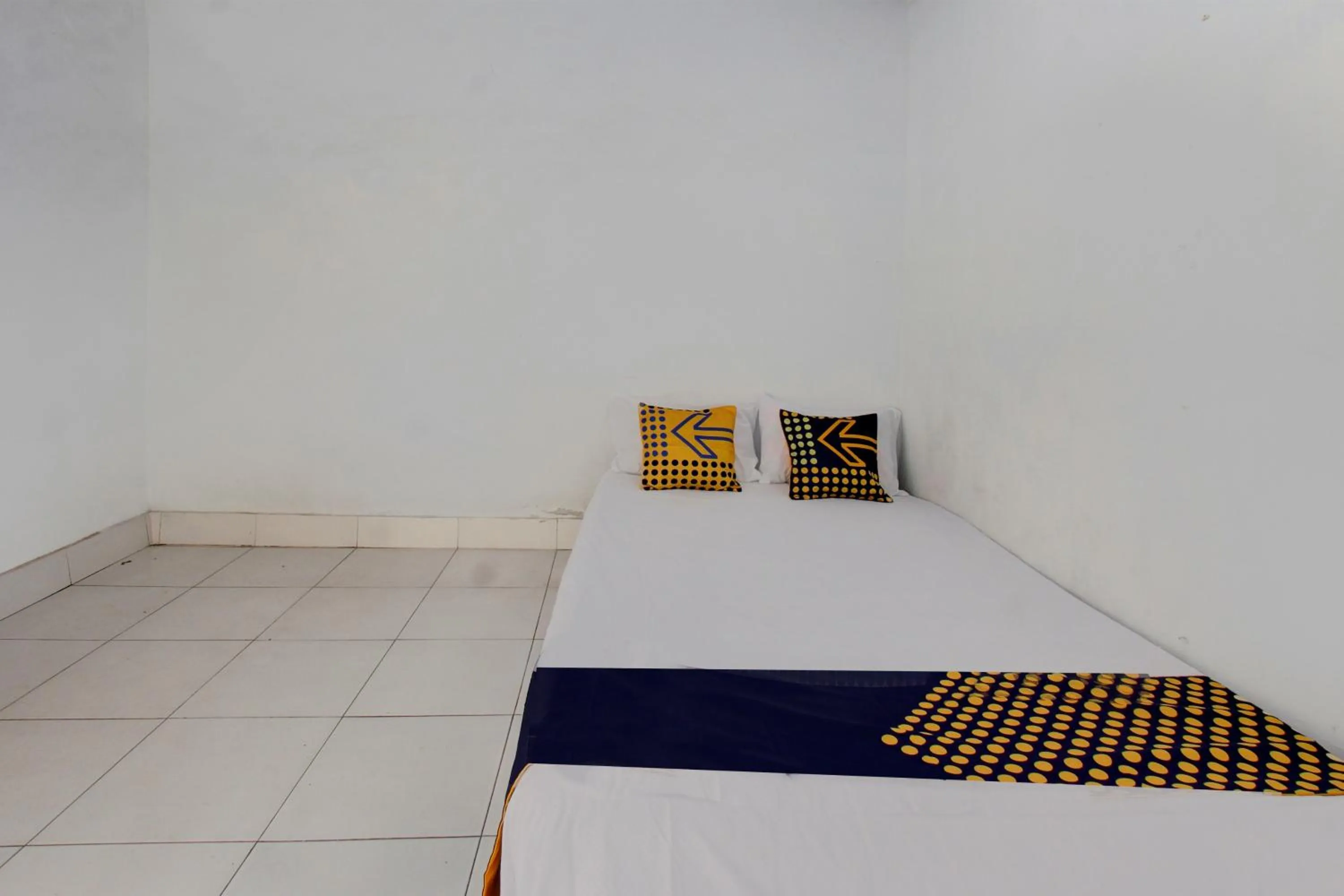 Bedroom, Bed in OYO Life 93153 Kos Jenggala