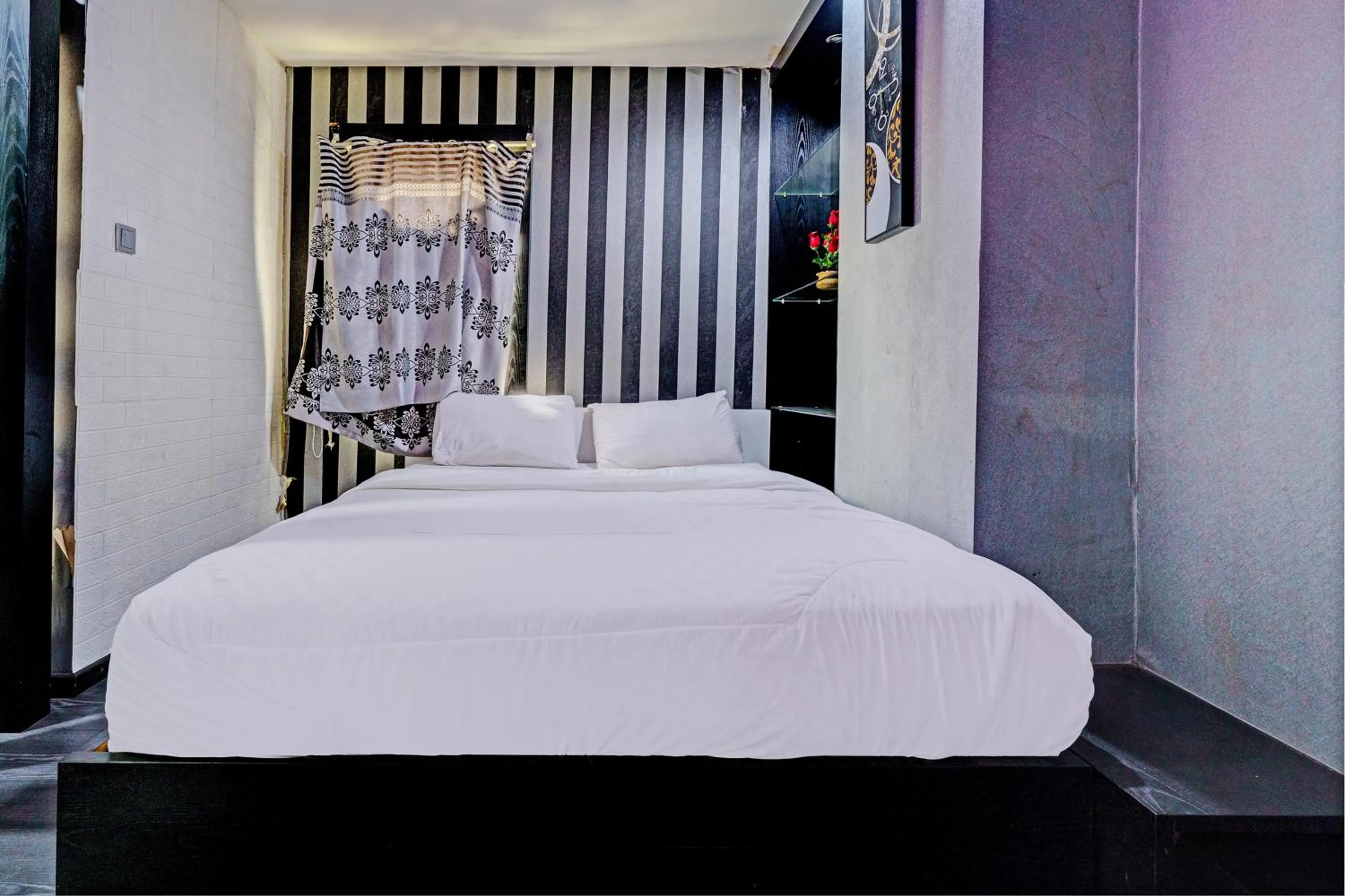 Bedroom, Bed in OYO Life 93120 Apartement Gateway Cicadas By Sarana Cipta Mahakarya